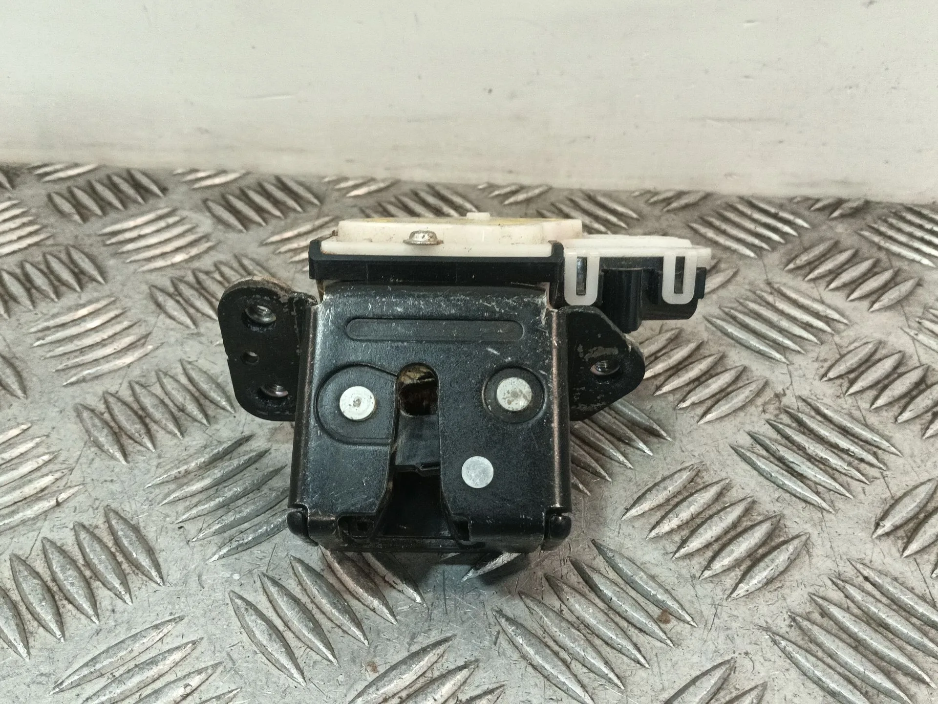Cerradura Maletero / Porton para Mazda 3 Berlina (Bp)