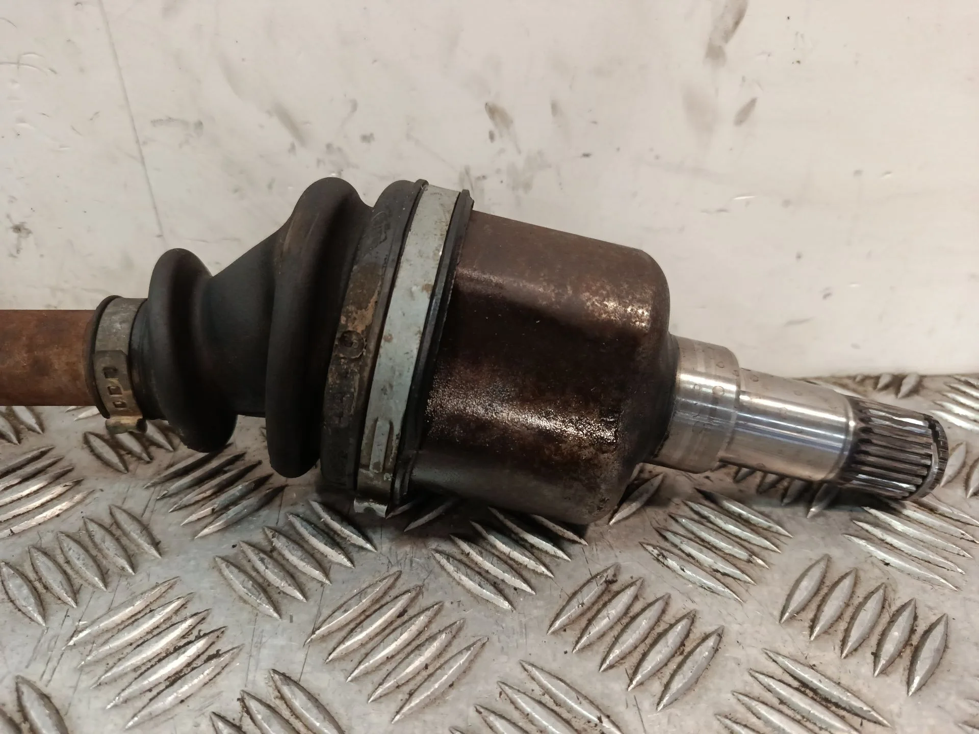 Transmision Delantera Izquierda para Volvo V50 (545)