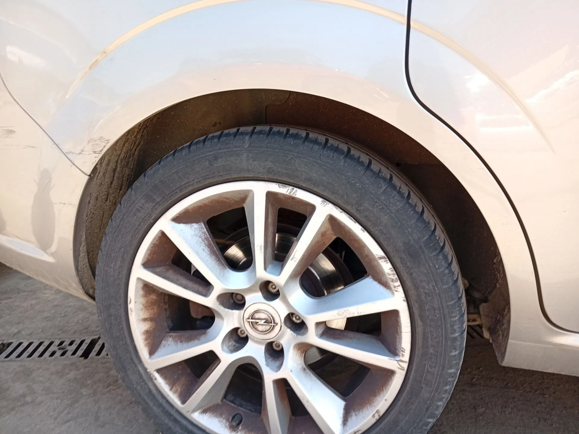 Paso De Rueda Trasero Derecho para Opel Zafira / Zafira Family B (A05)