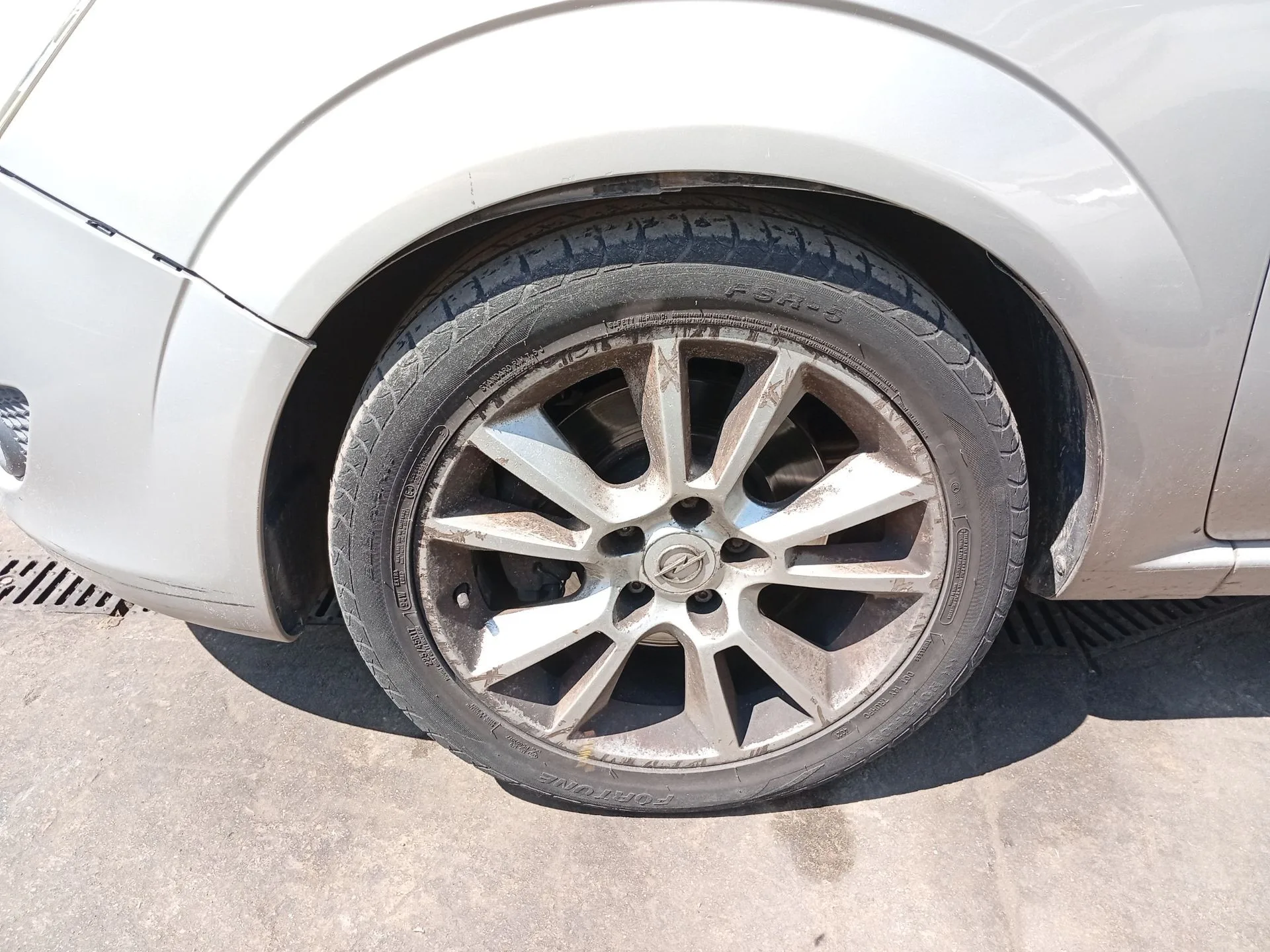 Pinza Freno Delantera Izquierda para Opel Zafira / Zafira Family B (A05)