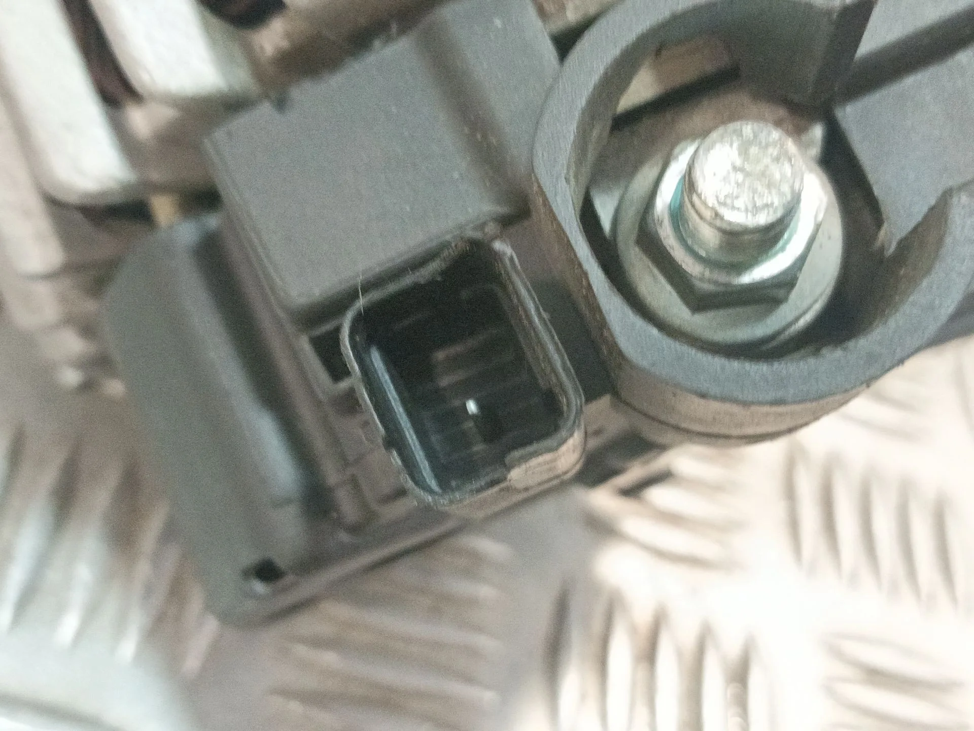 Alternador para Peugeot 207/207+ (Wa_, Wc_)