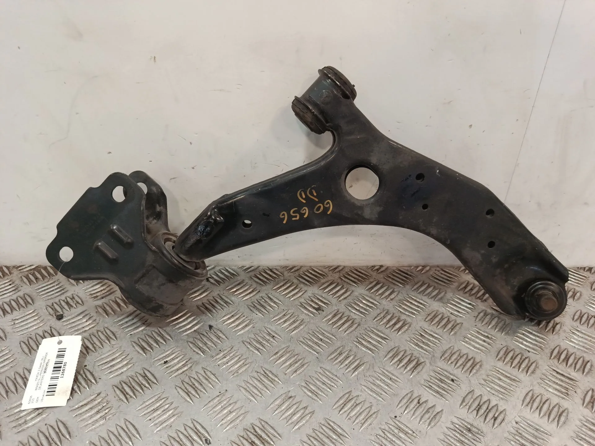 Brazo Suspension Inferior Delantero Derecho para Mazda 3 Sedan (Bl)