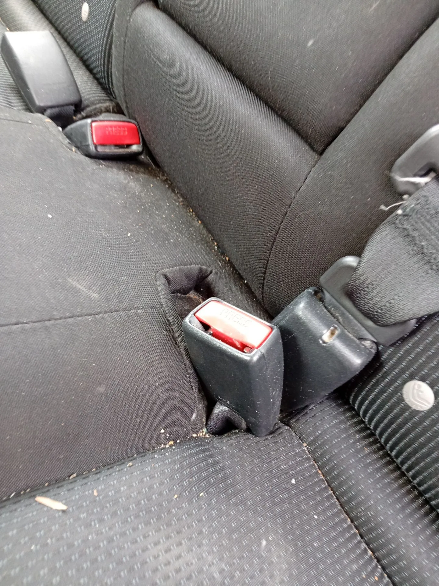 Enganche Cinturon Trasero Izquierdo para Mazda 3 Sedan (Bl)