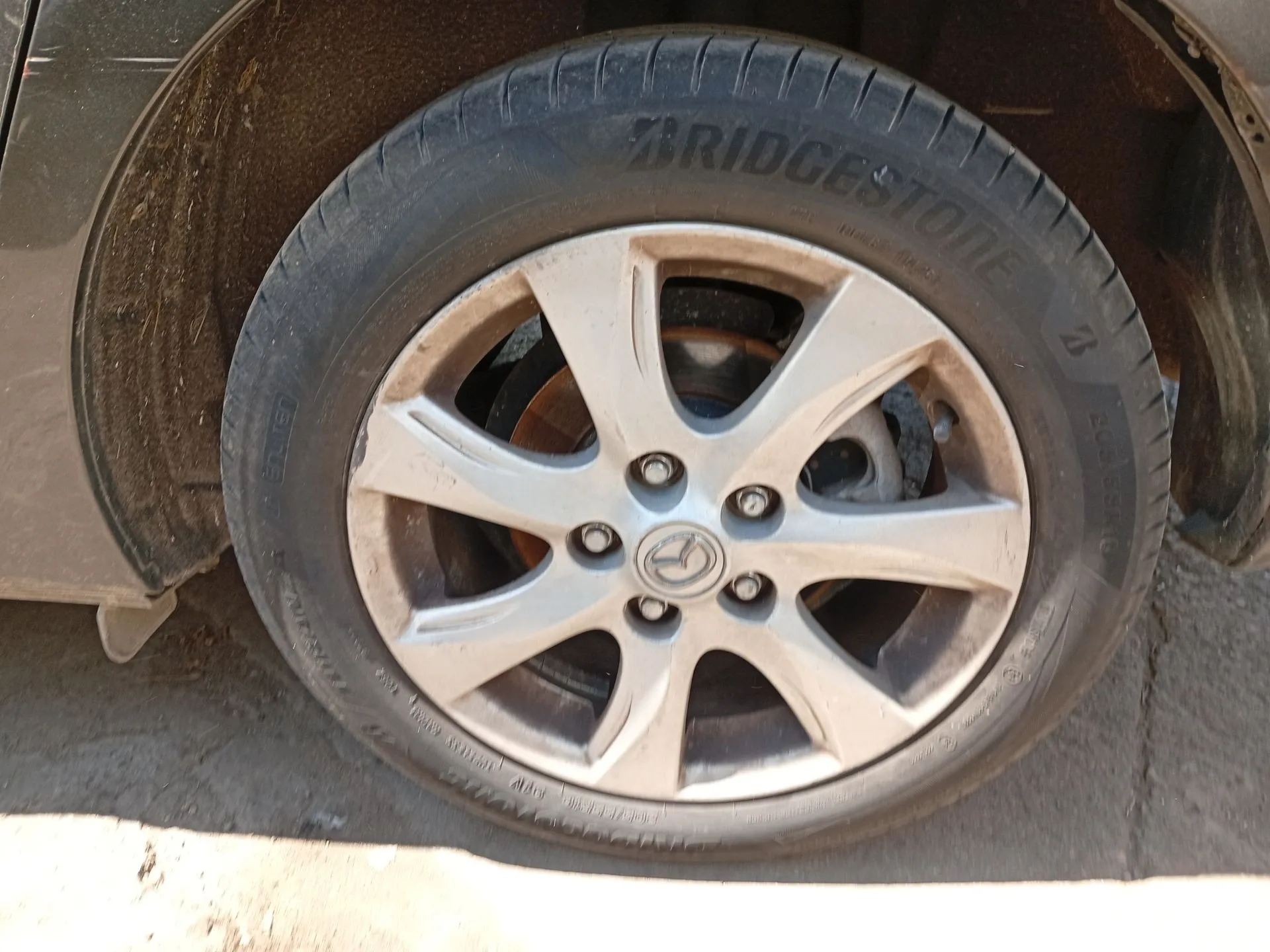 Mangueta Trasera Izquierda para Mazda 3 Sedan (Bl)