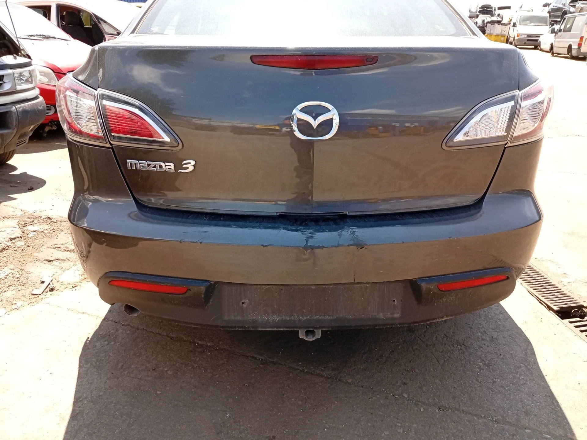 Paragolpes Trasero para Mazda 3 Sedan (Bl)