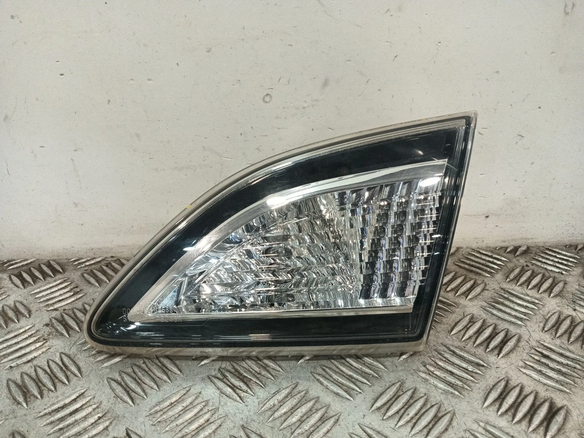 Piloto Trasero Derecho Interior para Mazda 3 Sedan (Bl)