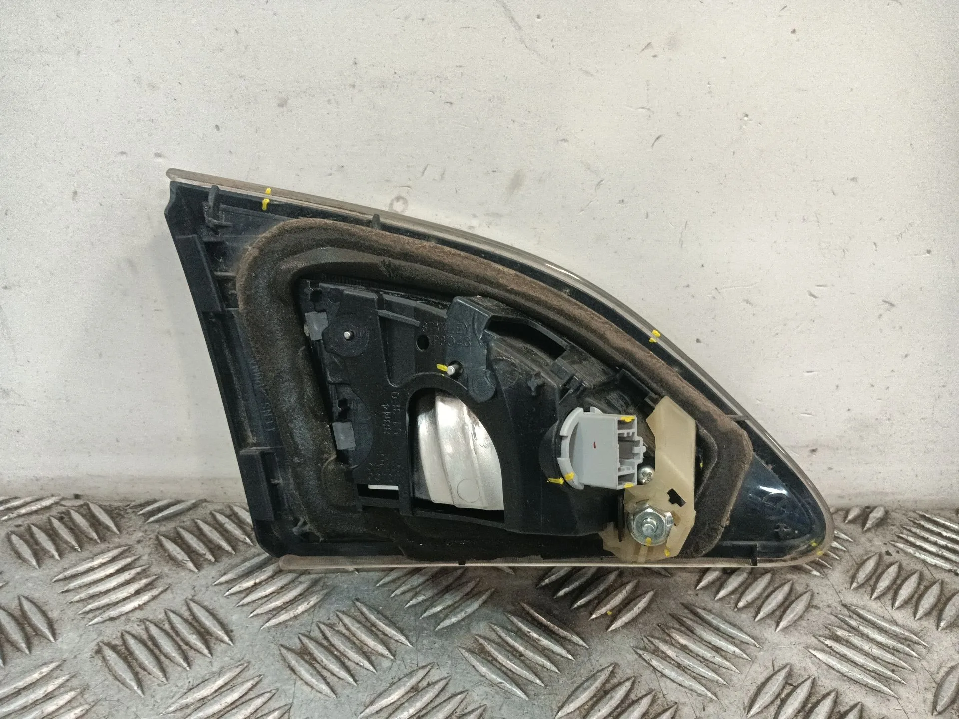 Piloto Trasero Derecho Interior para Mazda 3 Sedan (Bl)