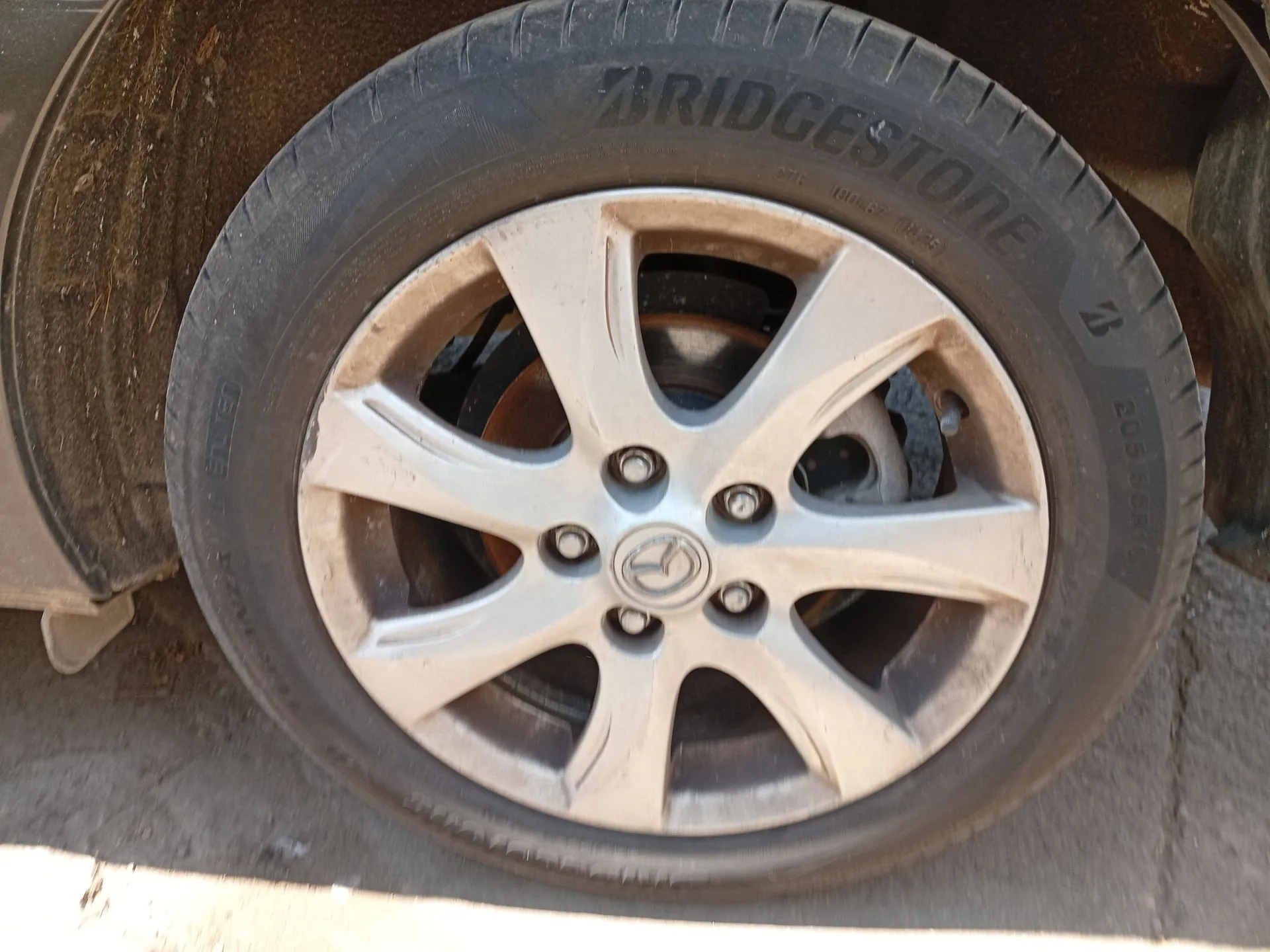 Pinza Freno Trasera Izquierda para Mazda 3 Sedan (Bl)