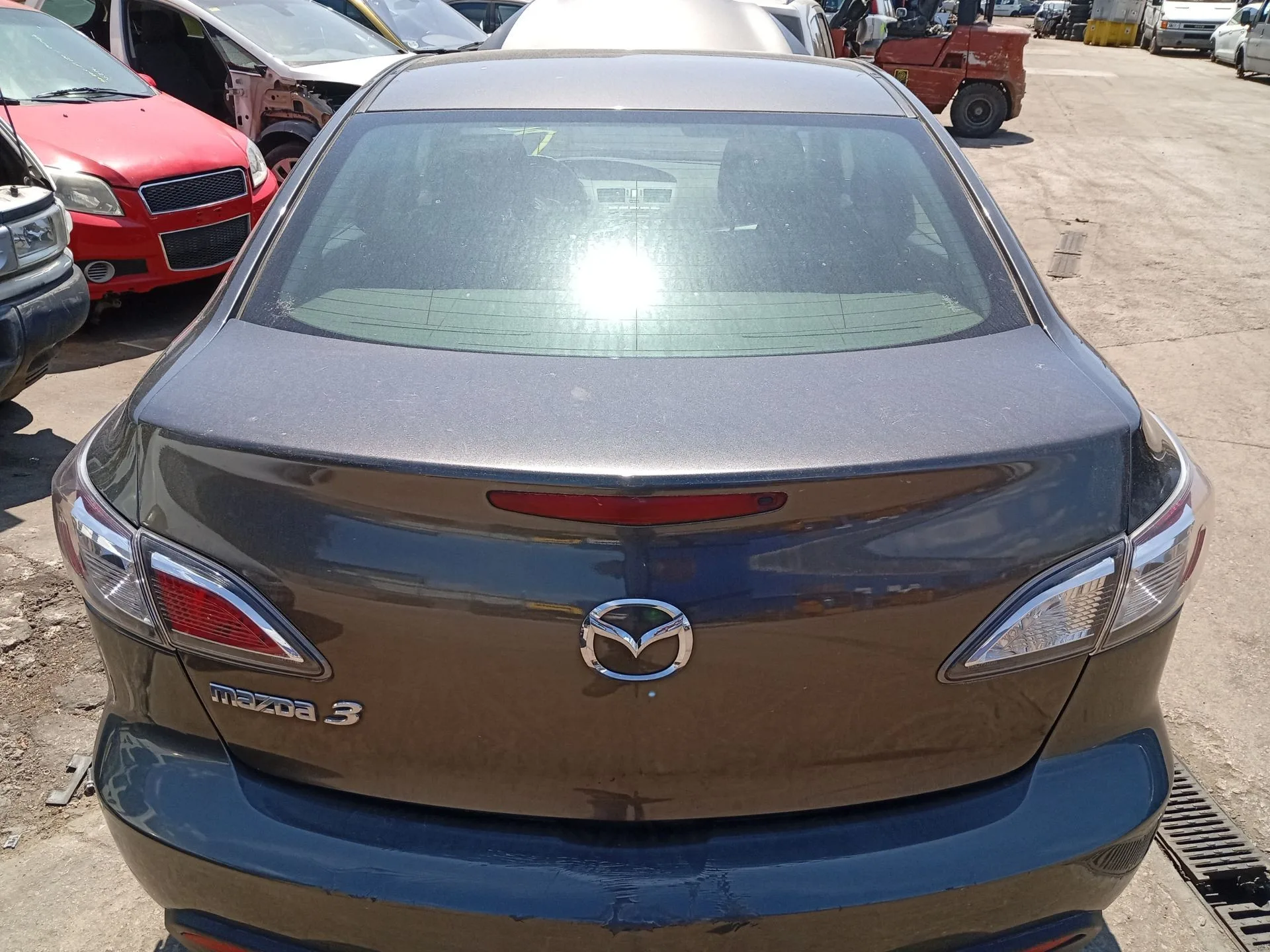 Porton Trasero para Mazda 3 Sedan (Bl)