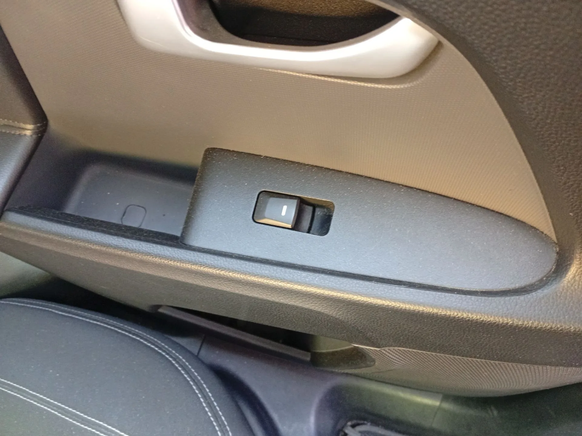 Mando Elevalunas Trasero Izquierdo para Kia Sportage Iii (Sl)