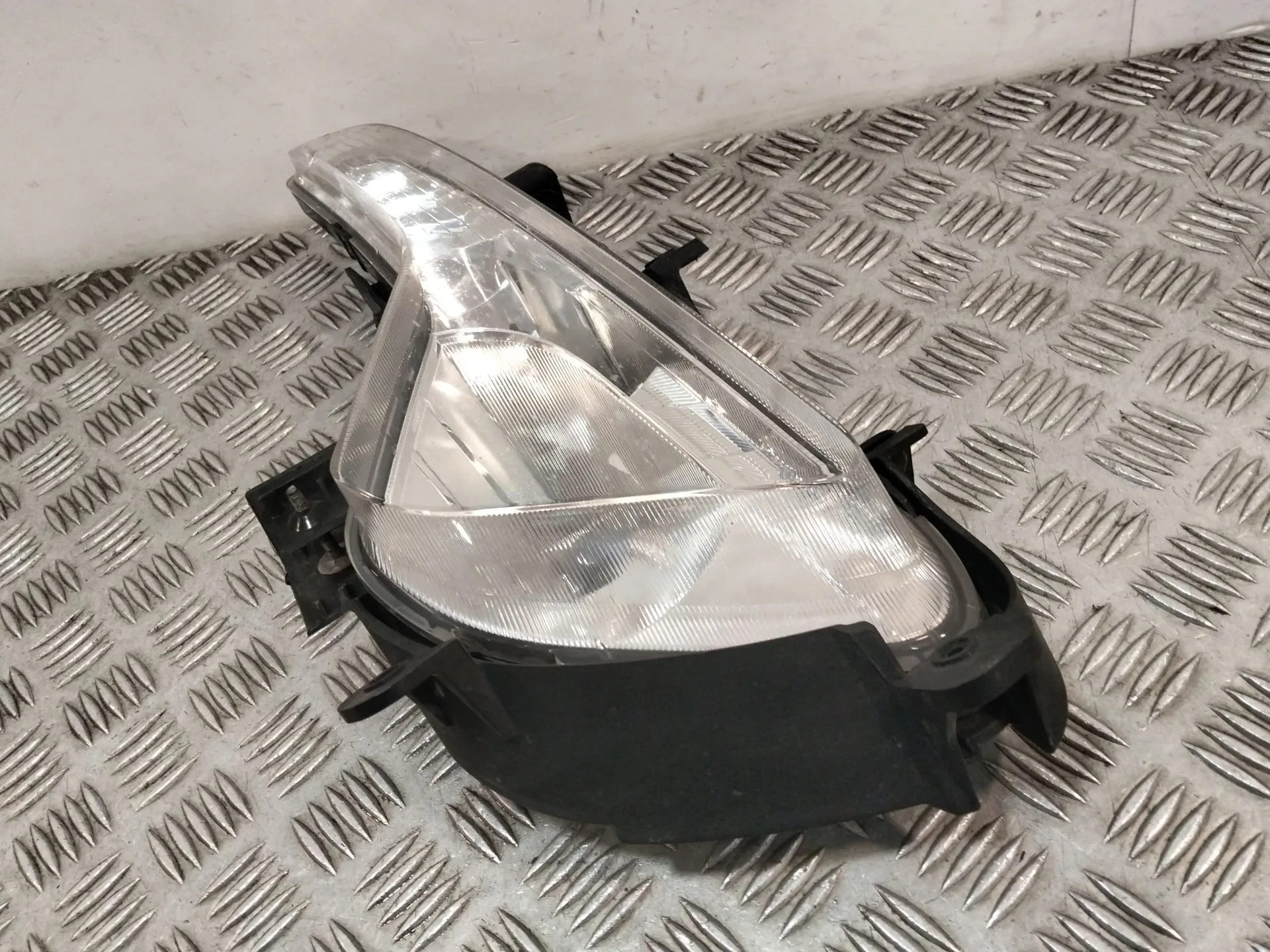 Faro Antiniebla Izquierdo para Kia Sportage Iii (Sl)
