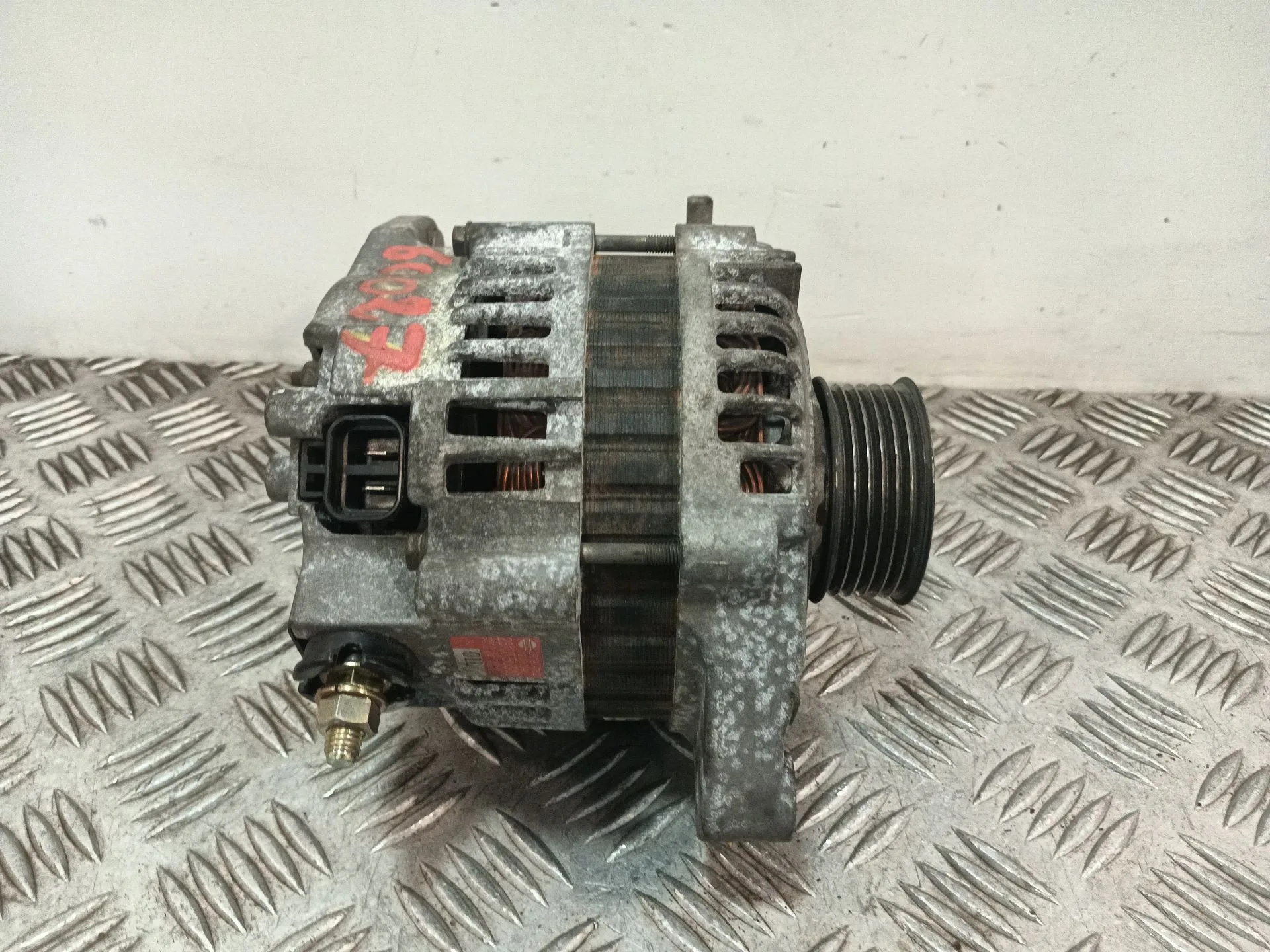 Alternador para Nissan Almera Ii Hatchback (N16)