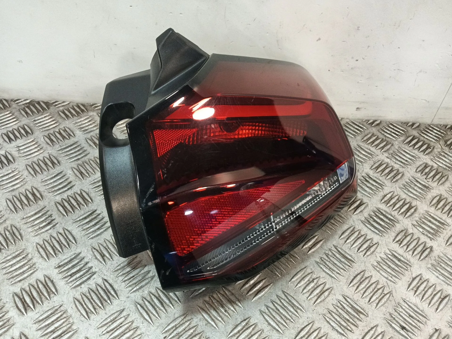 Piloto Trasero Izquierdo para Citroën C4 Iii (Ba_, Bb_, Bc_)