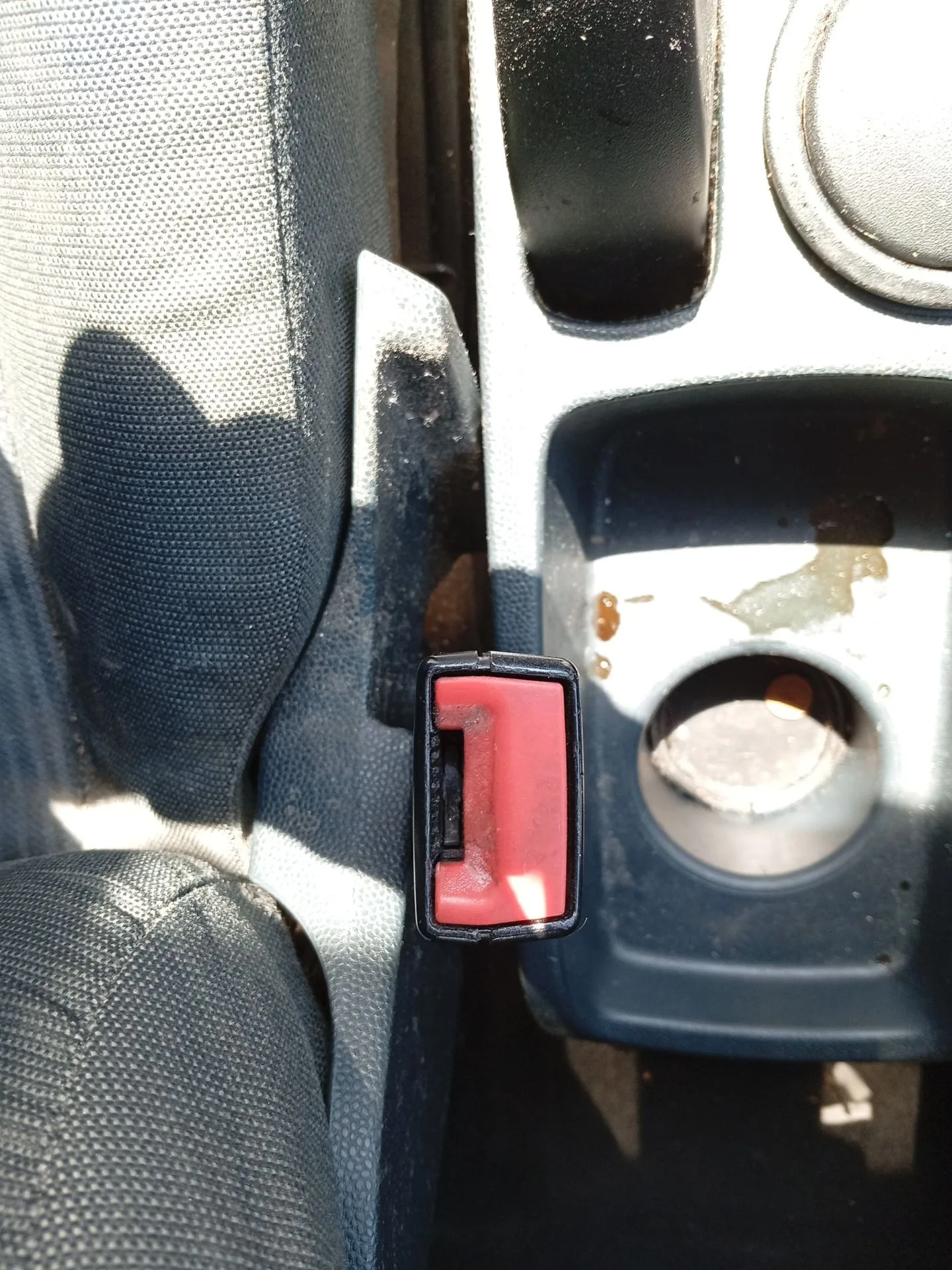 Enganche Cinturon Delantero Izquierdo para Ford Fiesta Vi (Cb1, Ccn)