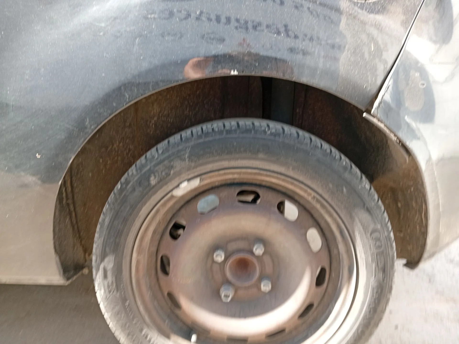 Paso De Rueda Trasero Izquierdo para Ford Fiesta Vi (Cb1, Ccn)