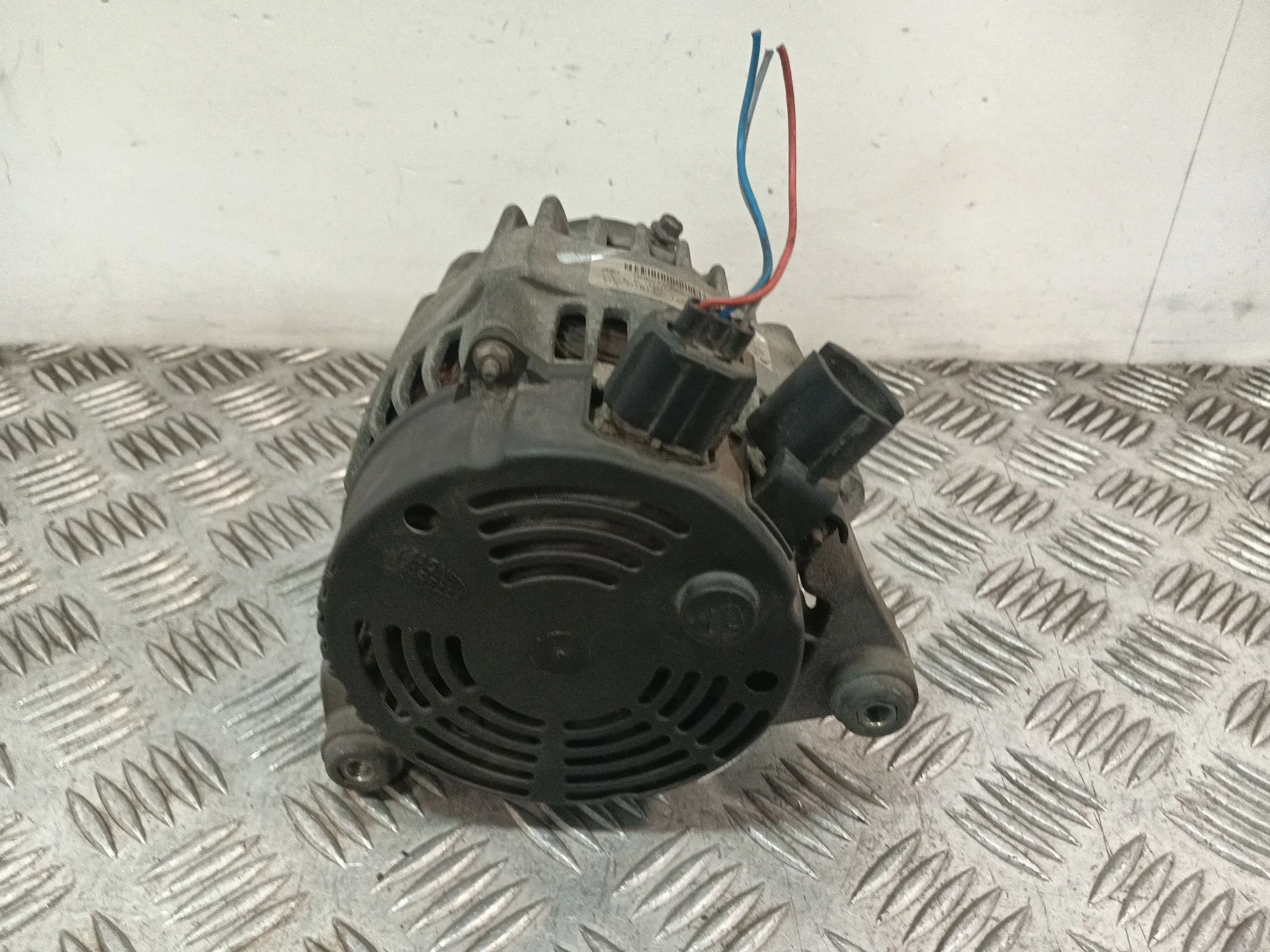 Alternador para Ford Focus I (Daw, Dbw)