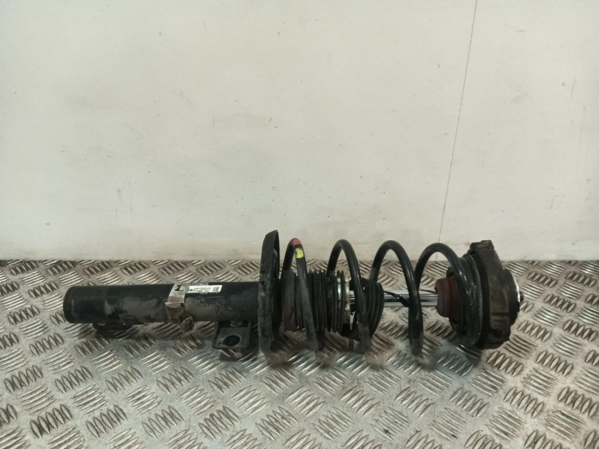 Amortiguador Delantero para Volkswagen Polo Iv (9N_, 9A_)
