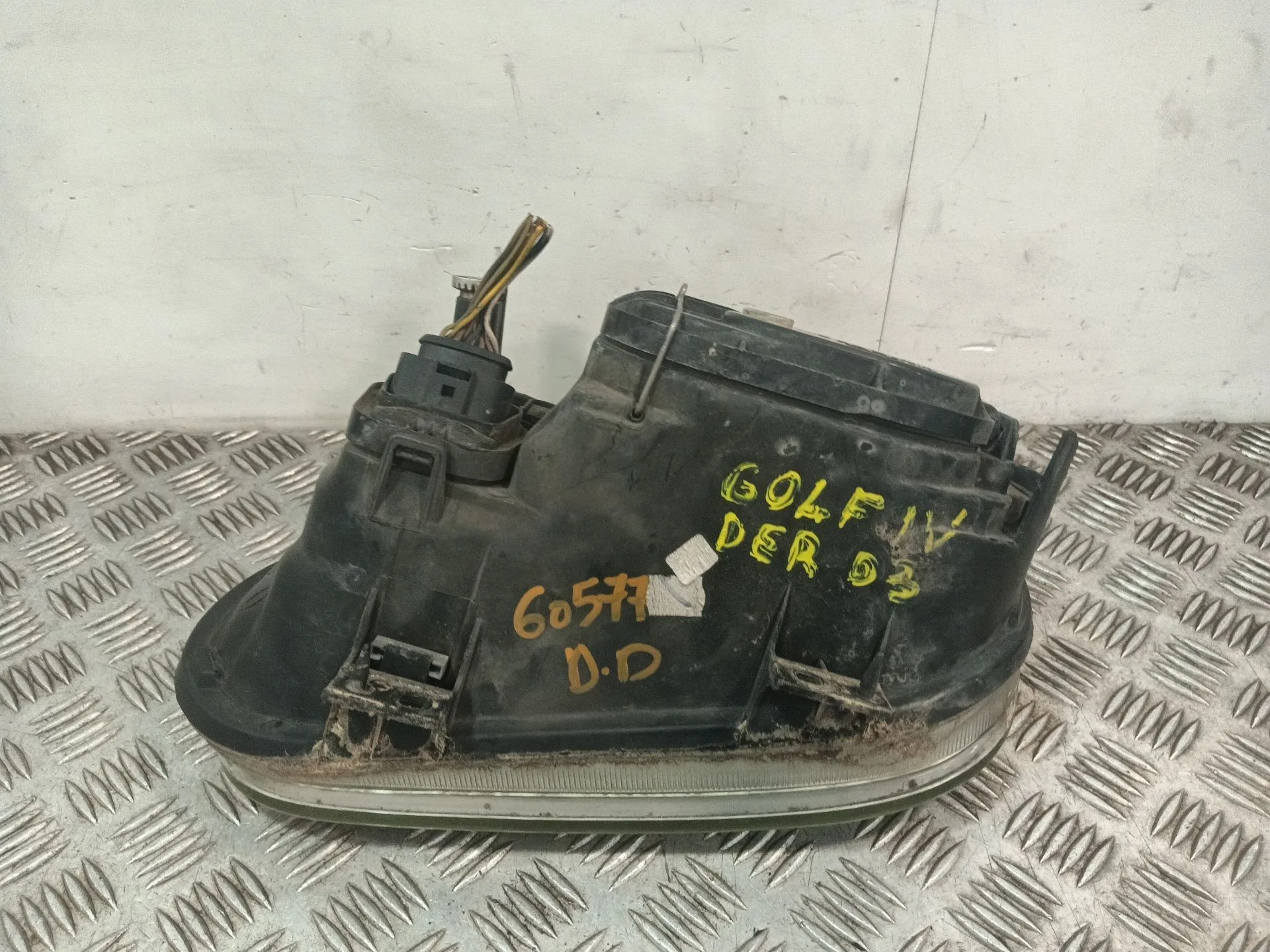 Faro Derecho para Volkswagen Golf Iv Variant (1J5)