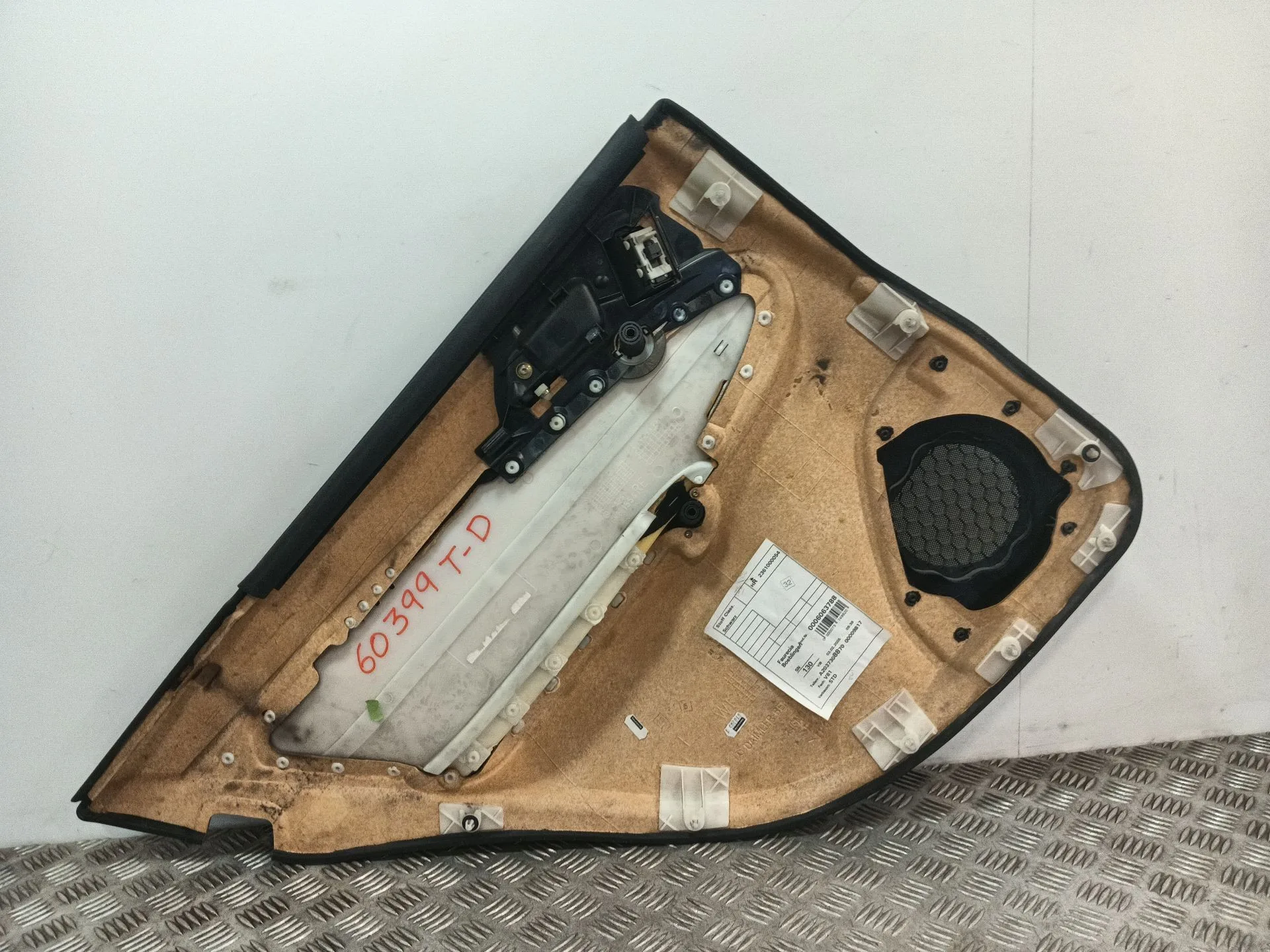 Guarnecido Puerta Trasera Derecha para Mercedes-Benz Clase C (W203)