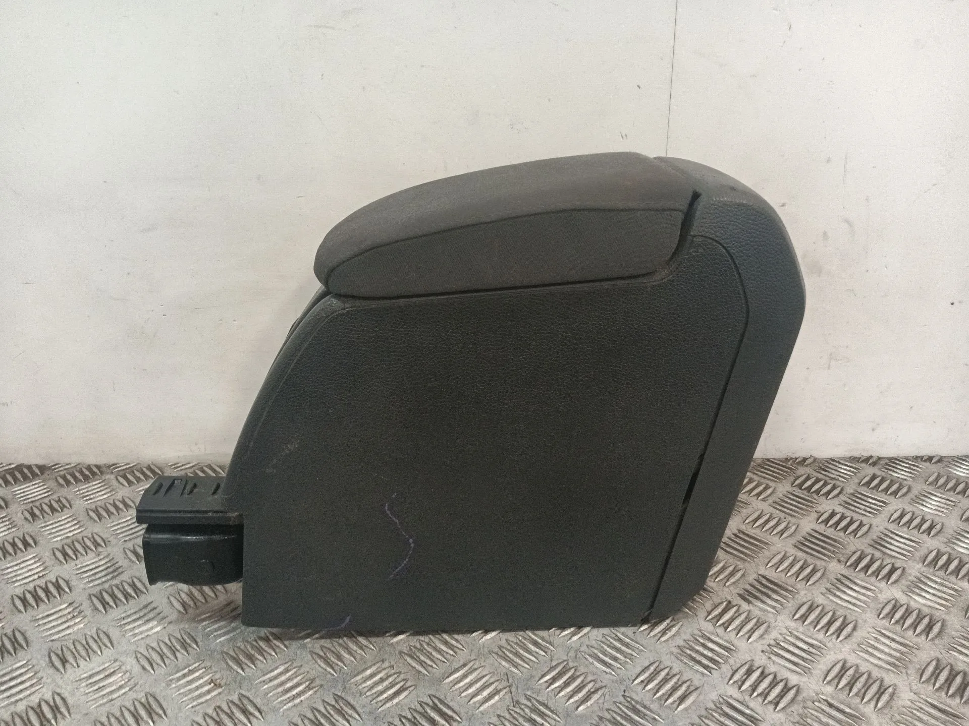 Apoyabrazos Central para Volkswagen Golf V (1K1)