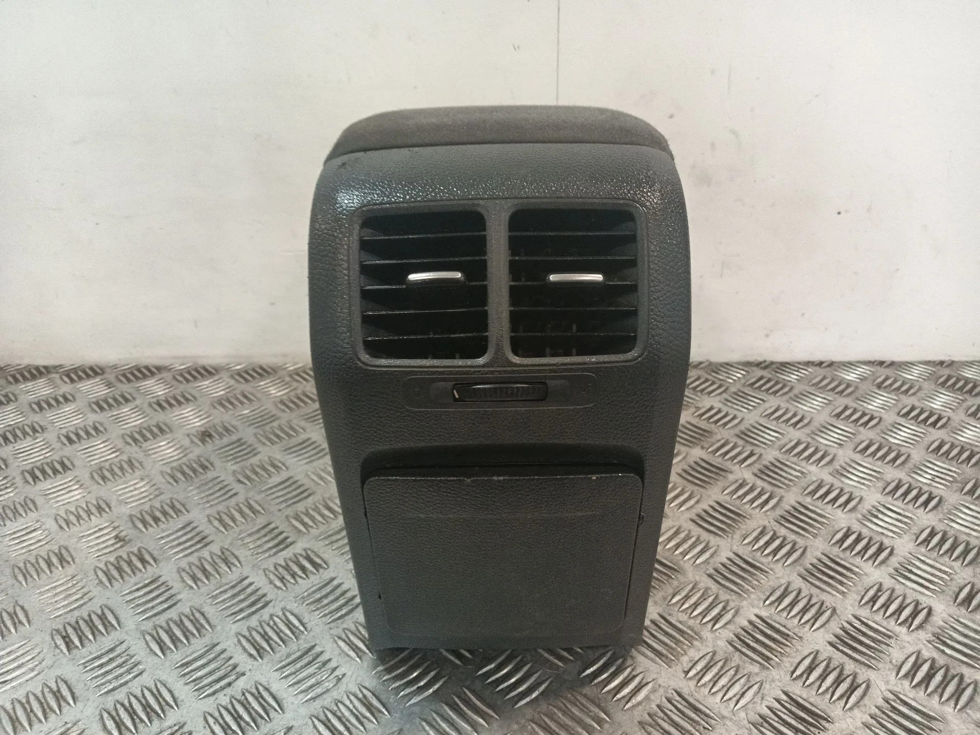 Apoyabrazos Central para Volkswagen Golf V (1K1)