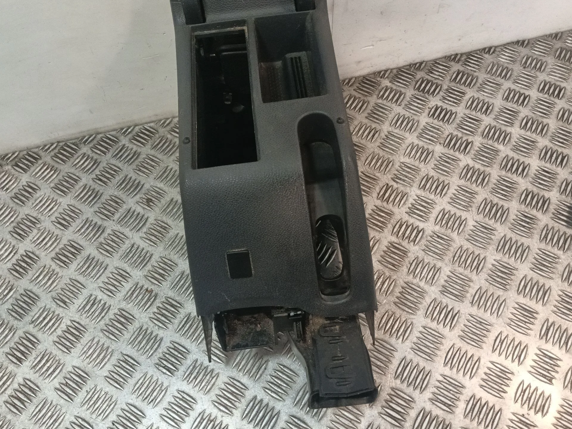Apoyabrazos Central para Volkswagen Golf V (1K1)