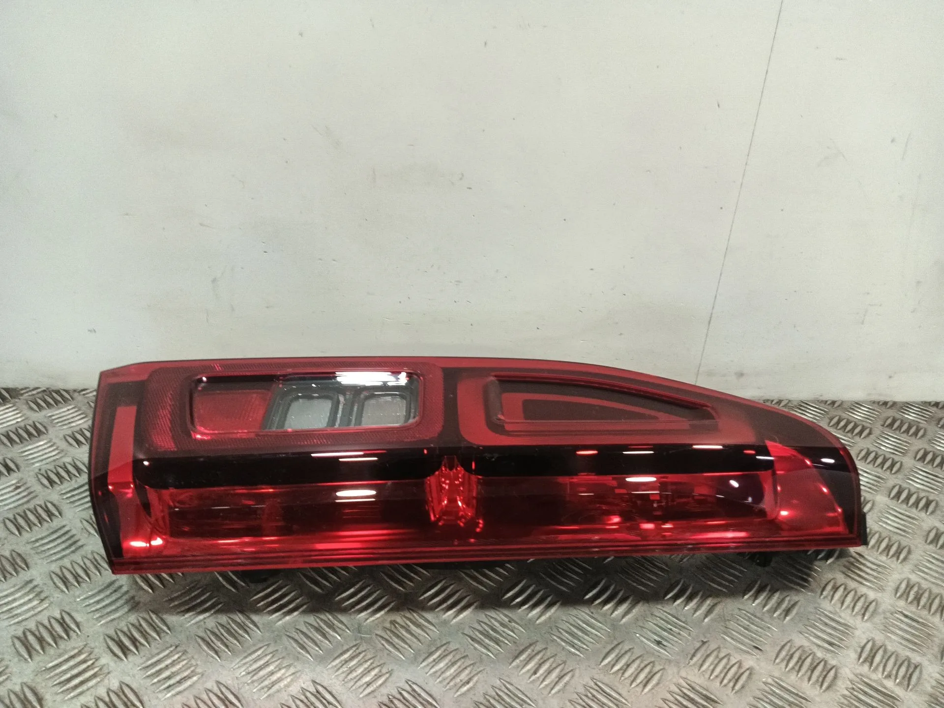 Piloto Trasero Derecho para Citroën Berlingo Furgoneta/Monovolumen (K9)