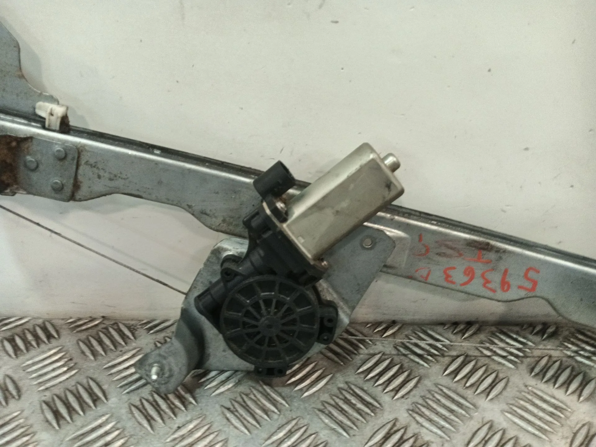 Elevalunas Delantero Izquierdo para Dacia Sandero (Bs_)