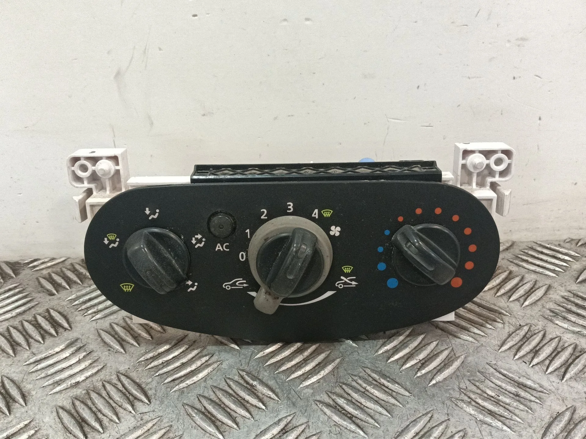 Mando Climatizador para Dacia Sandero (Bs_)
