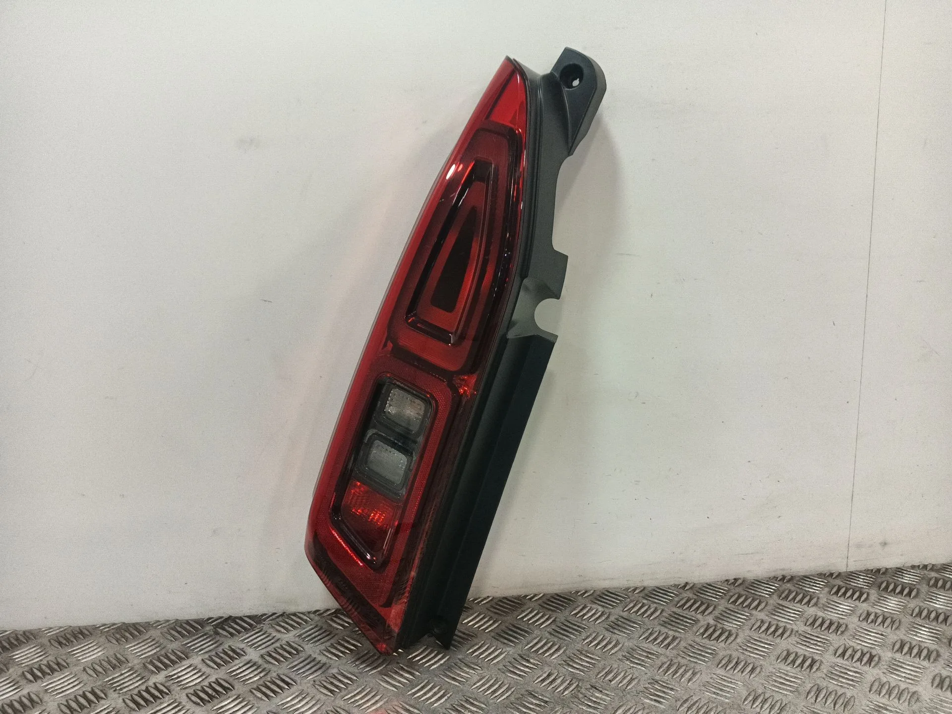 Piloto Trasero Izquierdo para Citroën Berlingo Furgoneta/Monovolumen (K9)