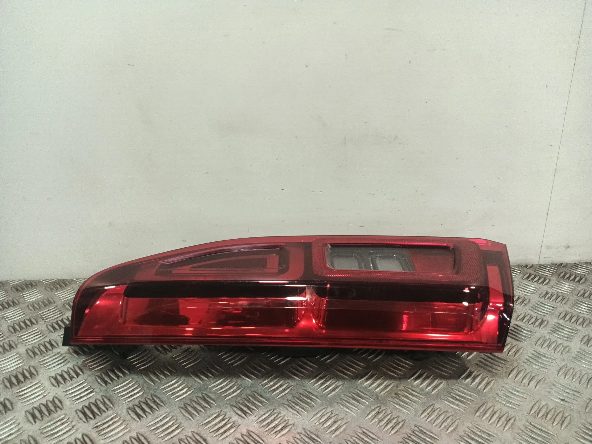 Piloto Trasero Izquierdo para Citroën Berlingo Furgoneta/Monovolumen (K9)