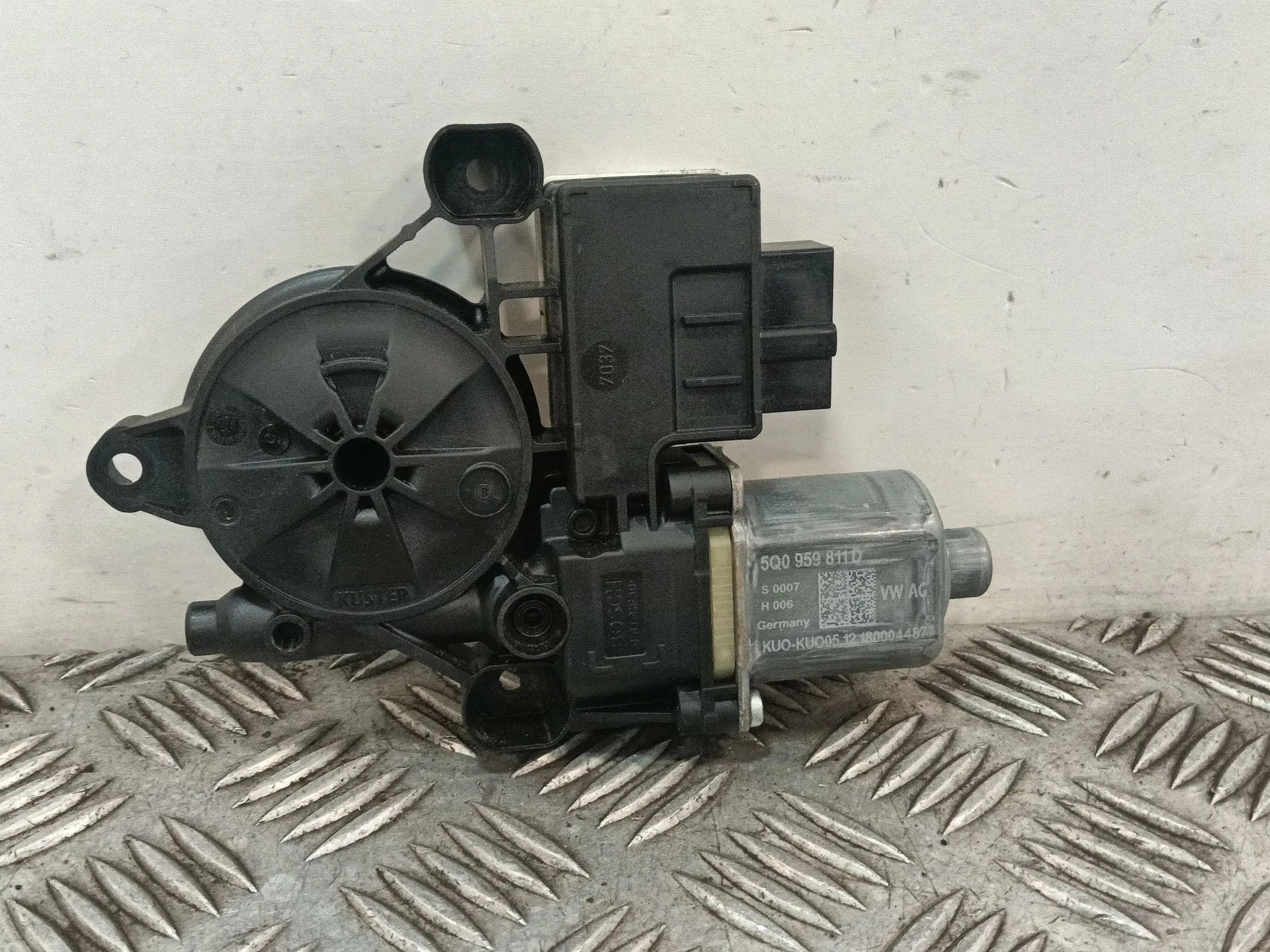Motor Elevalunas Trasero Izquierdo para Seat Ibiza (Kj1)