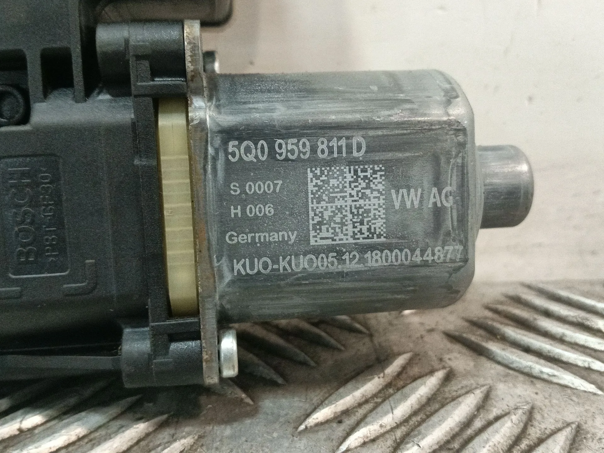 Motor Elevalunas Trasero Izquierdo para Seat Ibiza (Kj1)