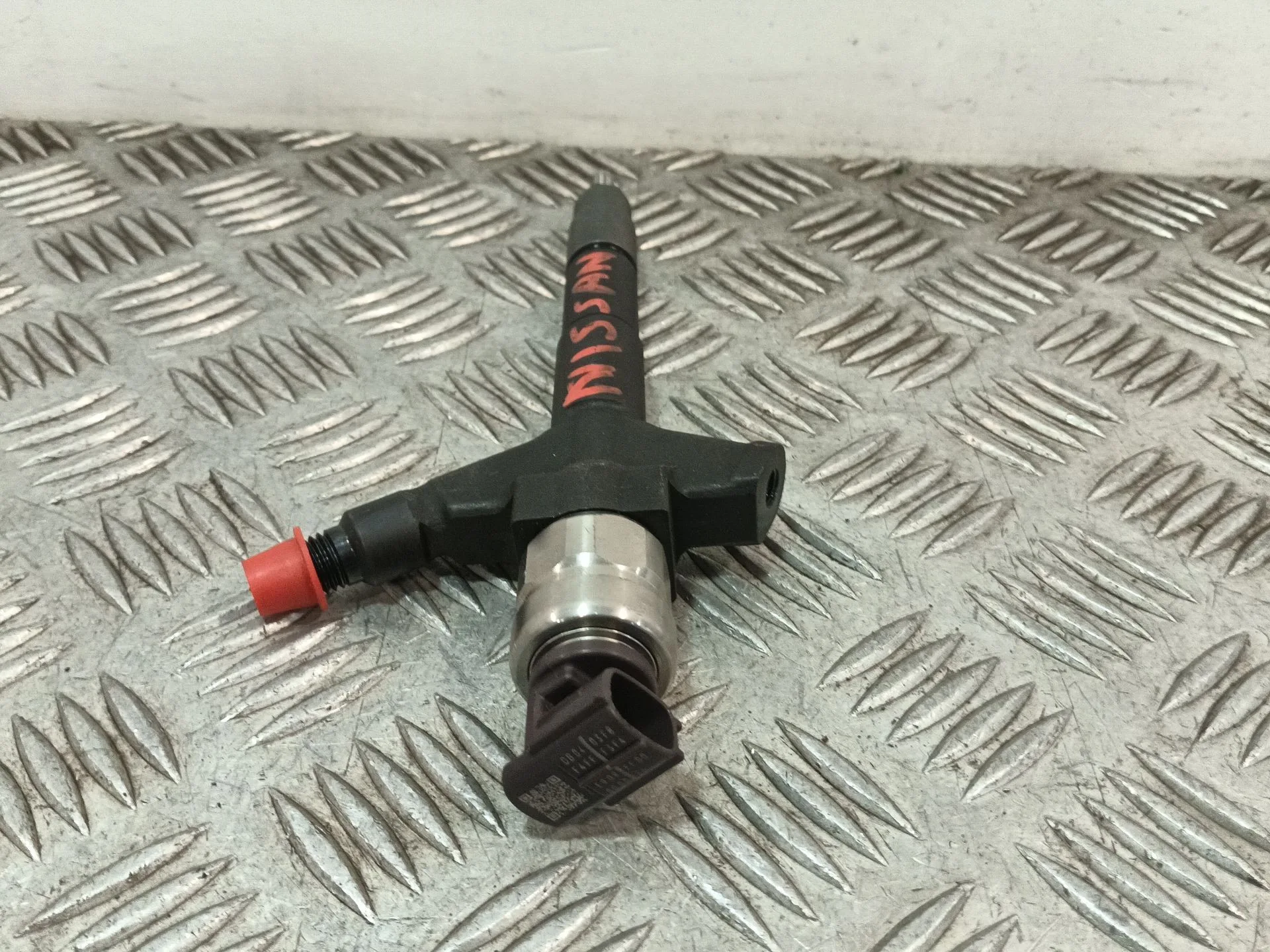 Inyector para Nissan Nt400 Cabstar (F24M)