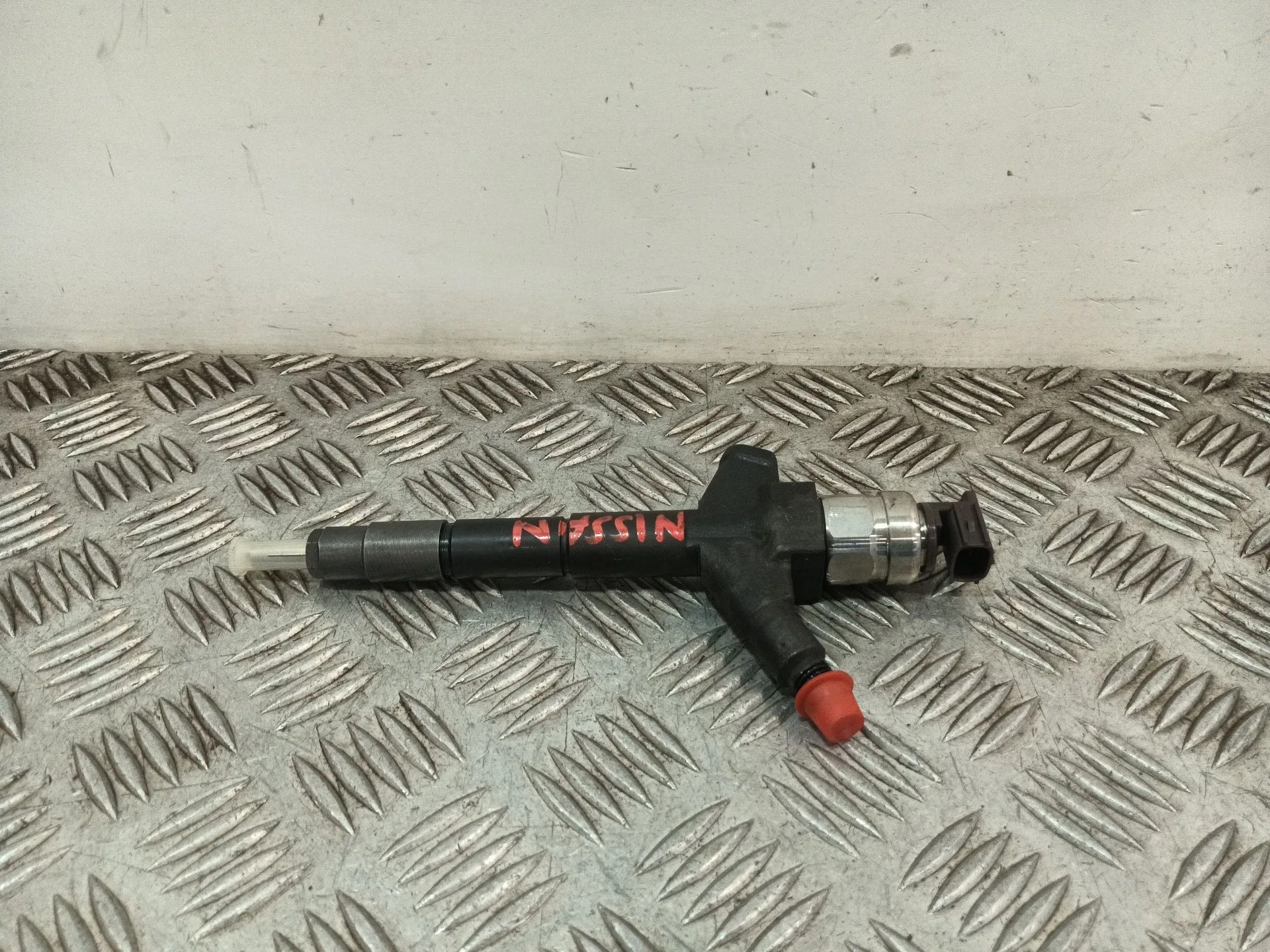 Inyector para Nissan Nt400 Cabstar (F24M)