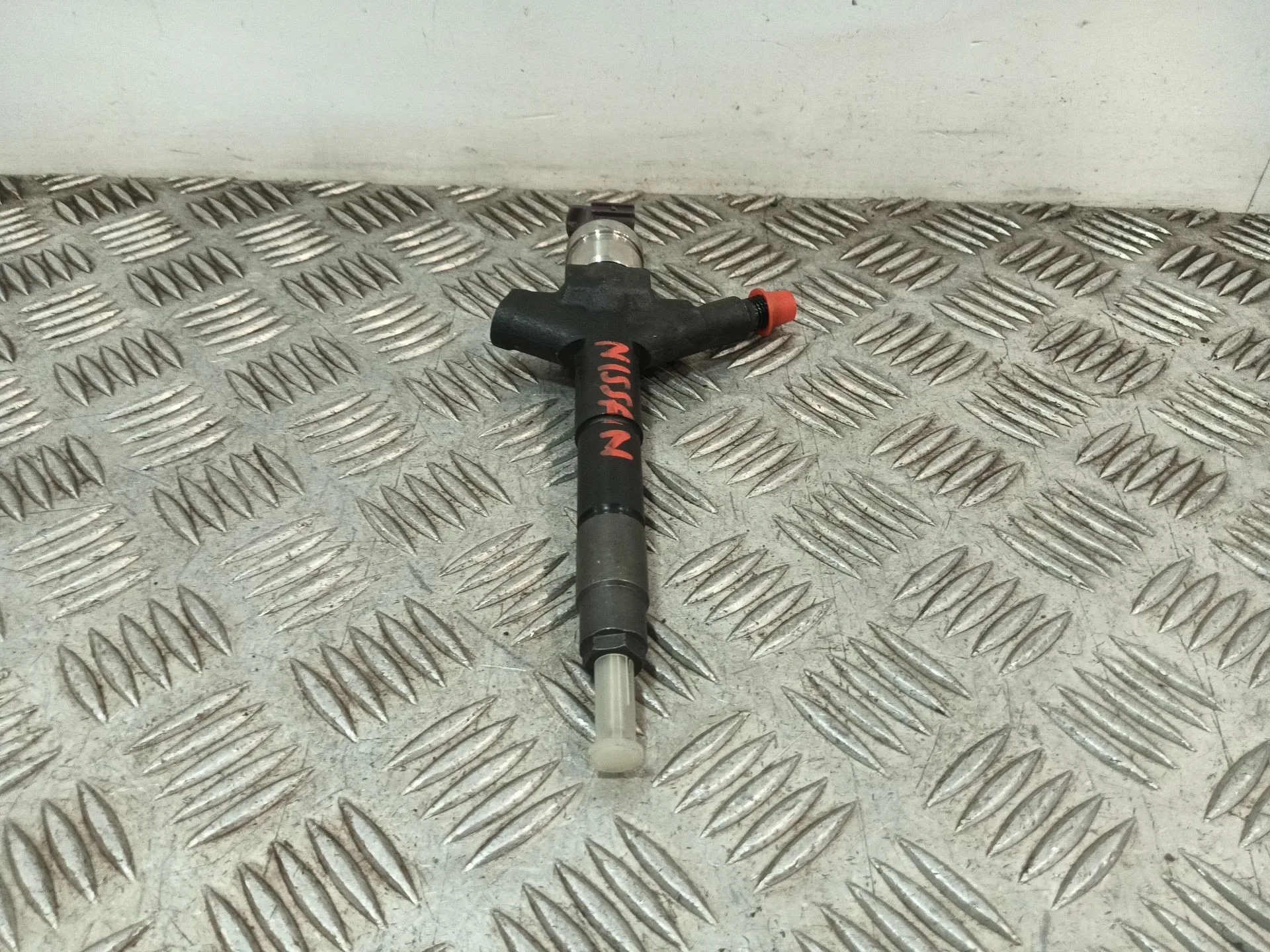 Inyector para Nissan Nt400 Cabstar (F24M)
