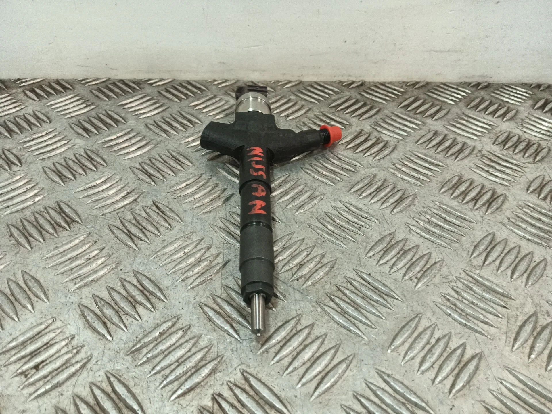 Inyector para Nissan Nt400 Cabstar (F24M)