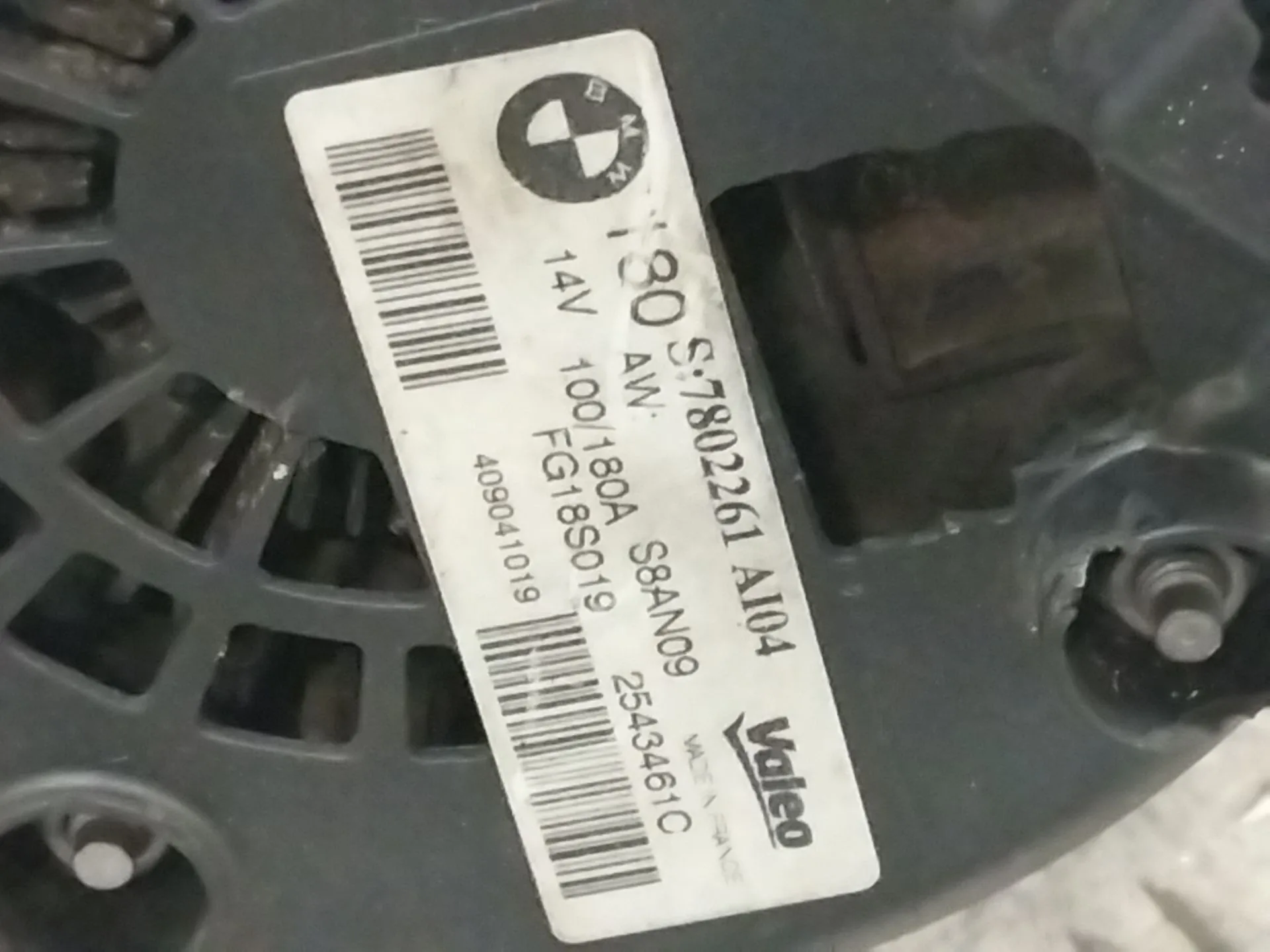 Alternador para Bmw 1 (E81)