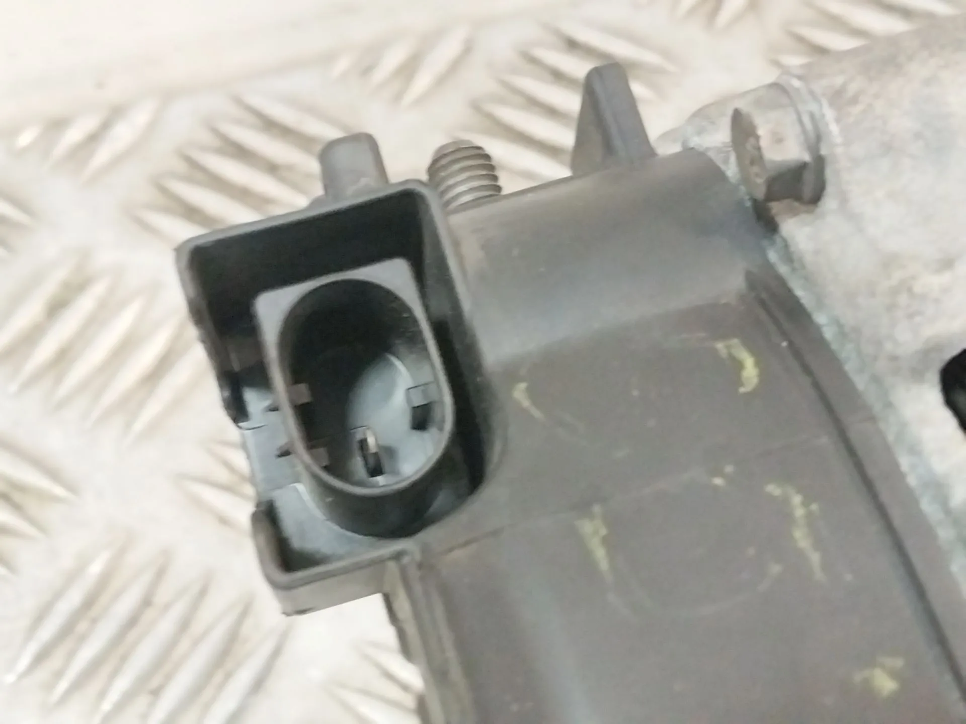 Alternador para Bmw 1 (E81)