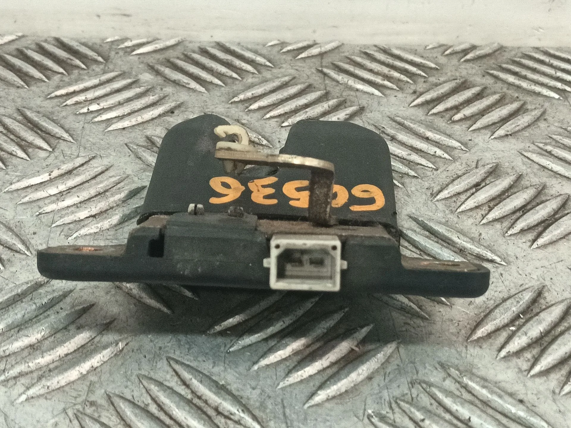 Cerradura Maletero / Porton para Seat Toledo Ii (1M2)