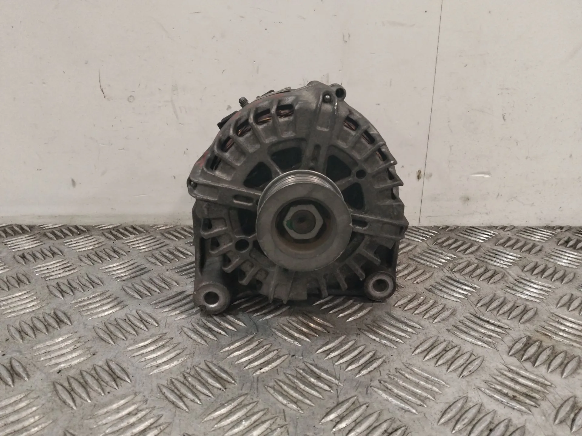 Alternador para Bmw X5 (E70)