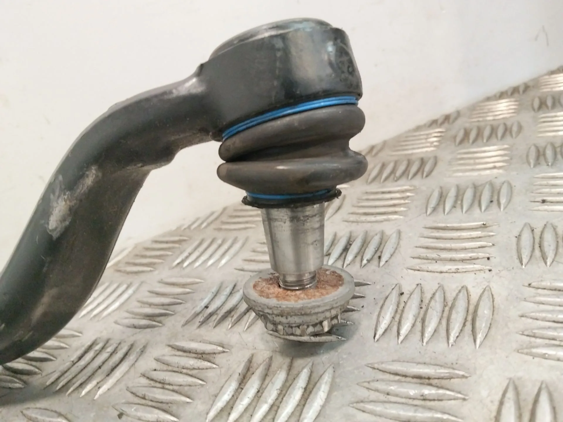 Brazo Suspension Superior Delantero Izquierdo para Bmw X5 (E70)