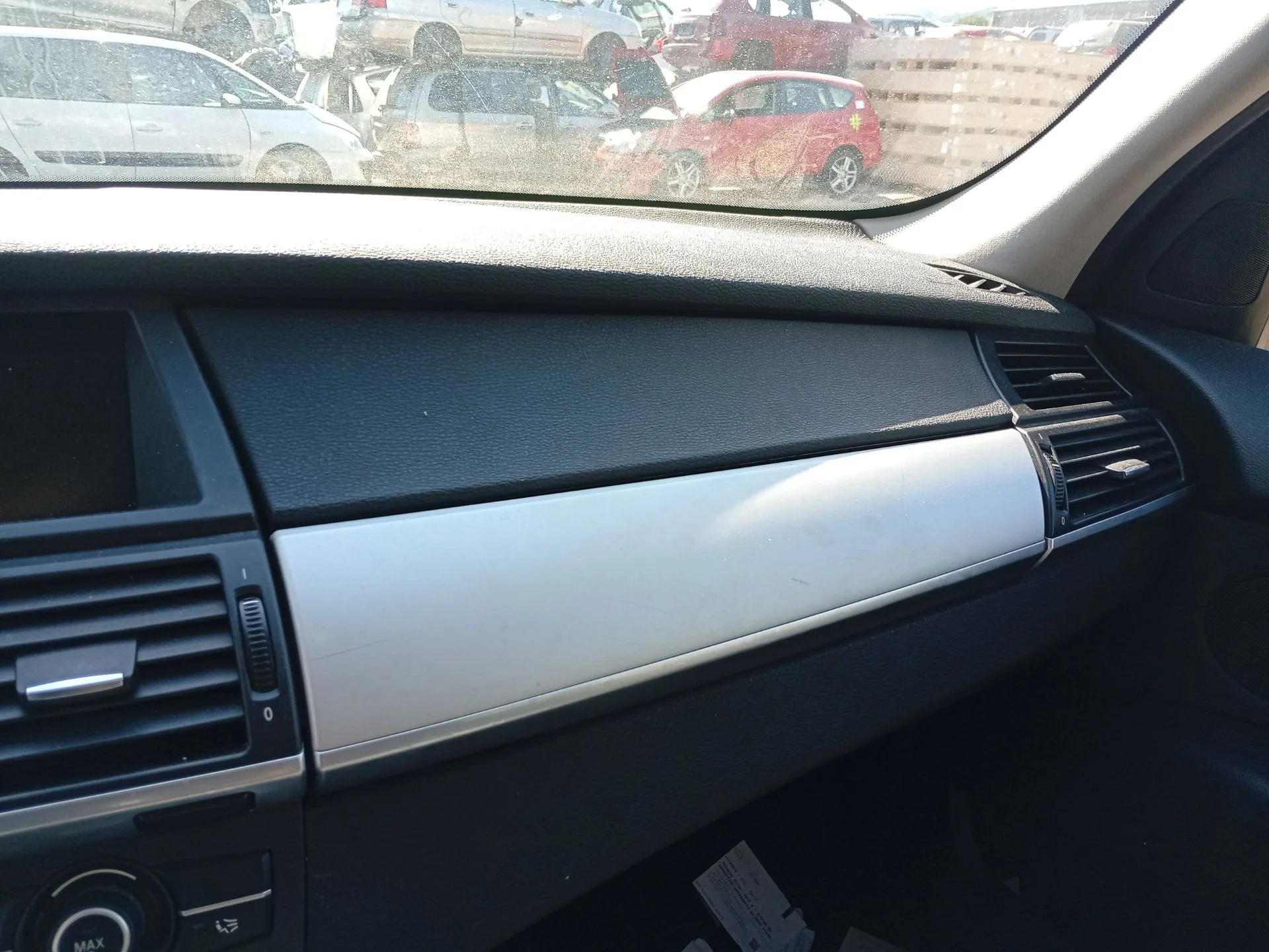 Guantera para Bmw X5 (E70)