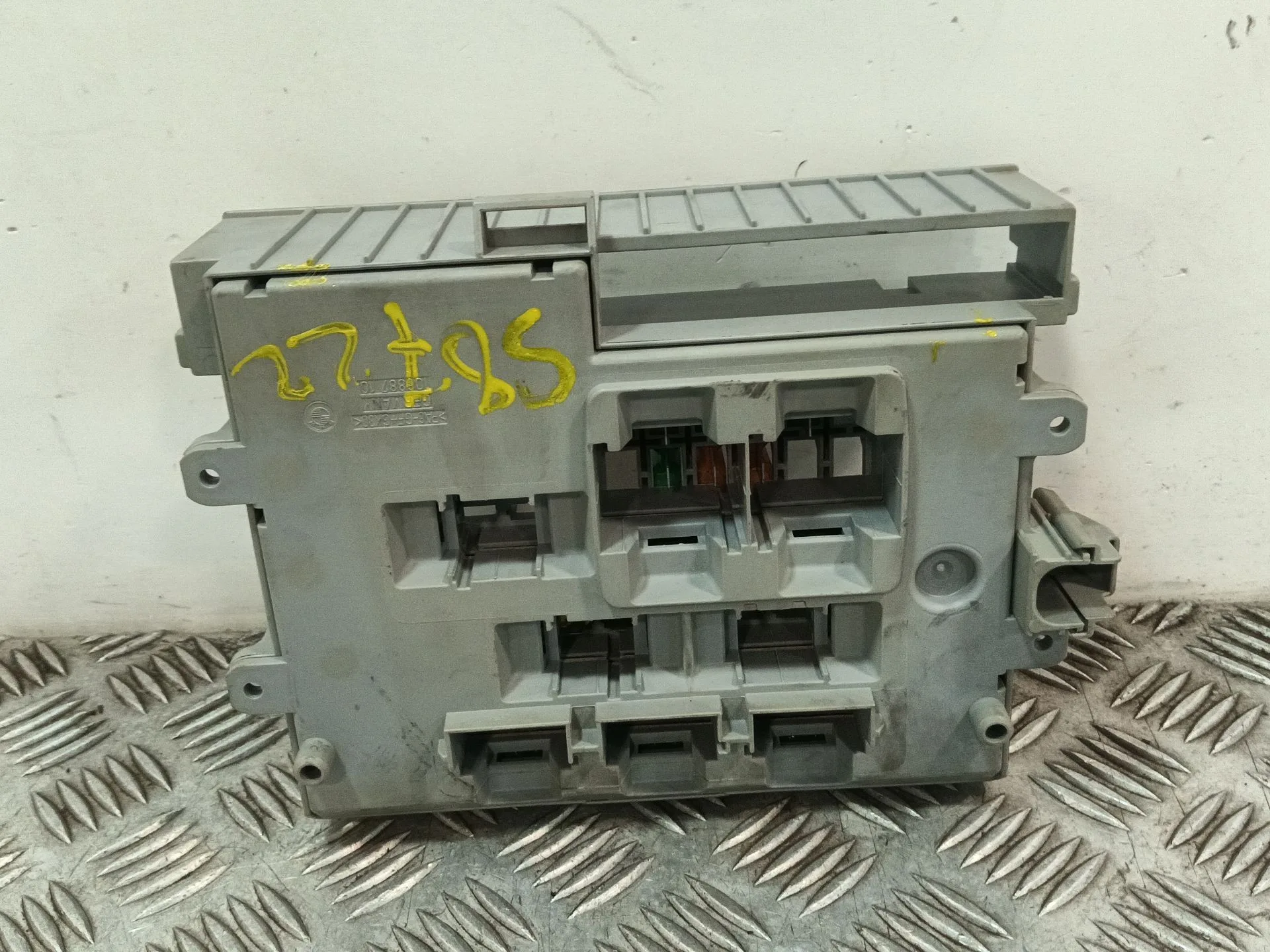 Caja Reles / Fusibles para Bmw Serie 3 Berlina (E90)