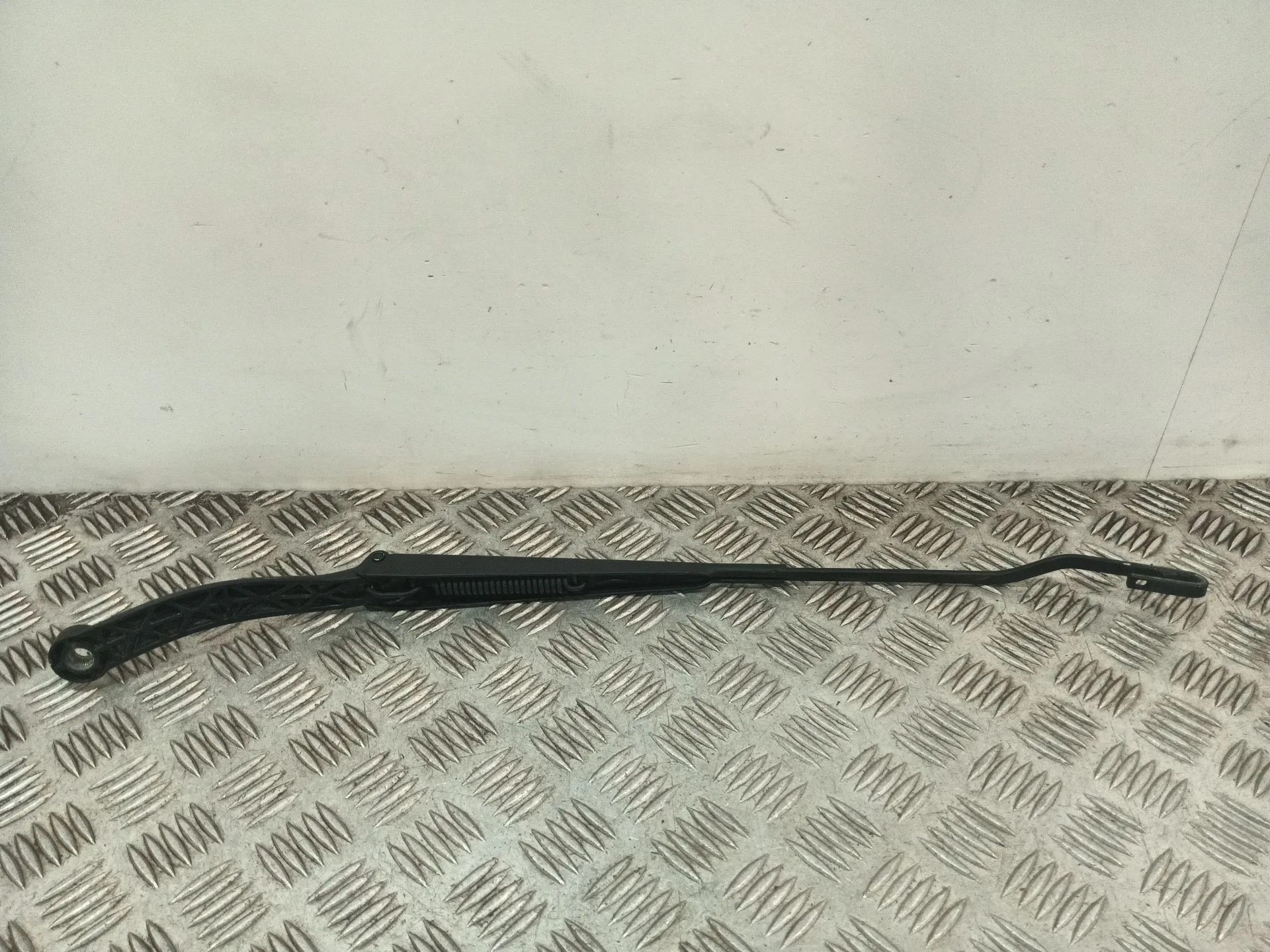 Brazo Limpia Delantero Izquierdo para Peugeot 307 (3A/C)