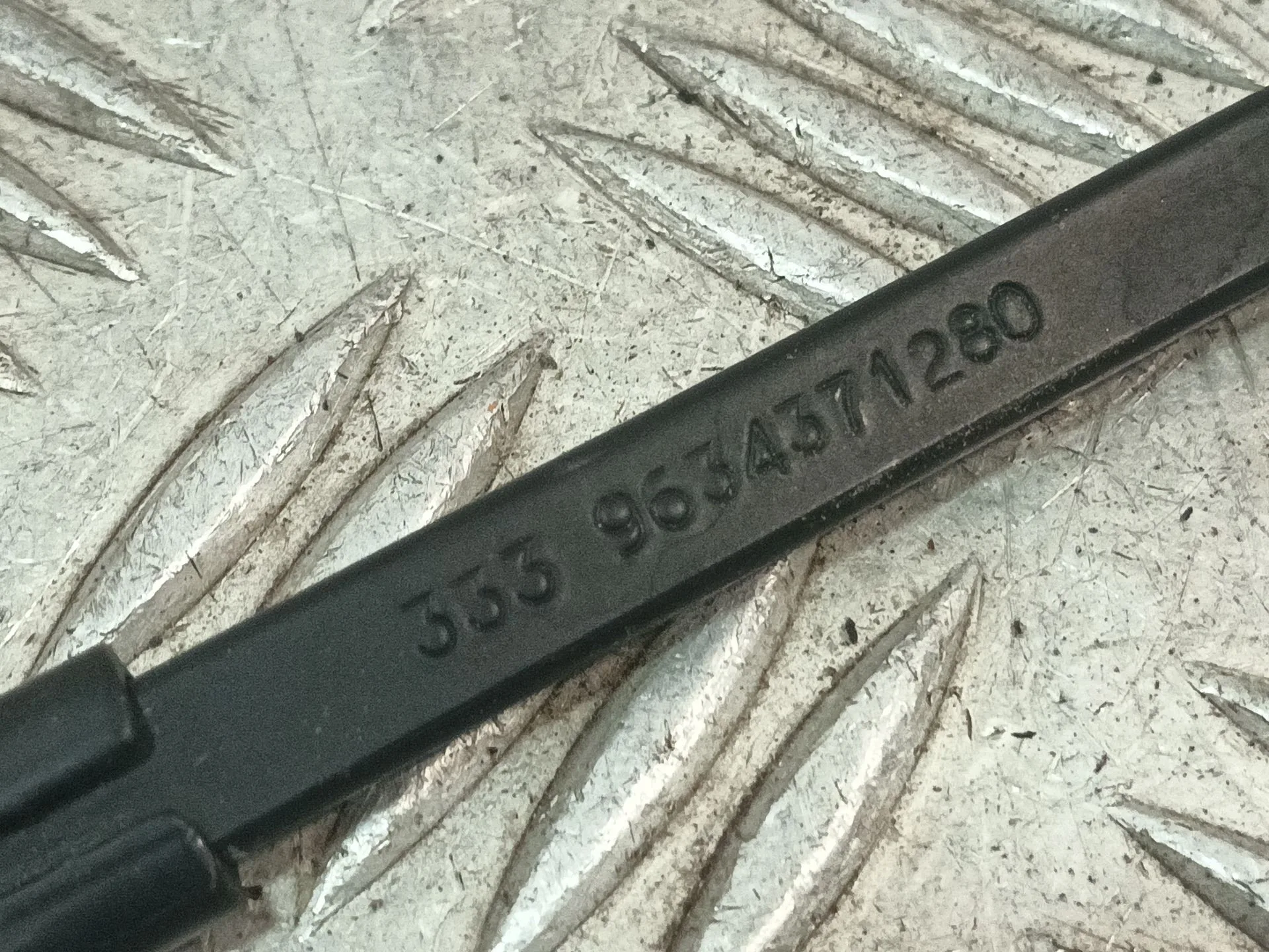 Brazo Limpia Delantero Izquierdo para Peugeot 307 (3A/C)