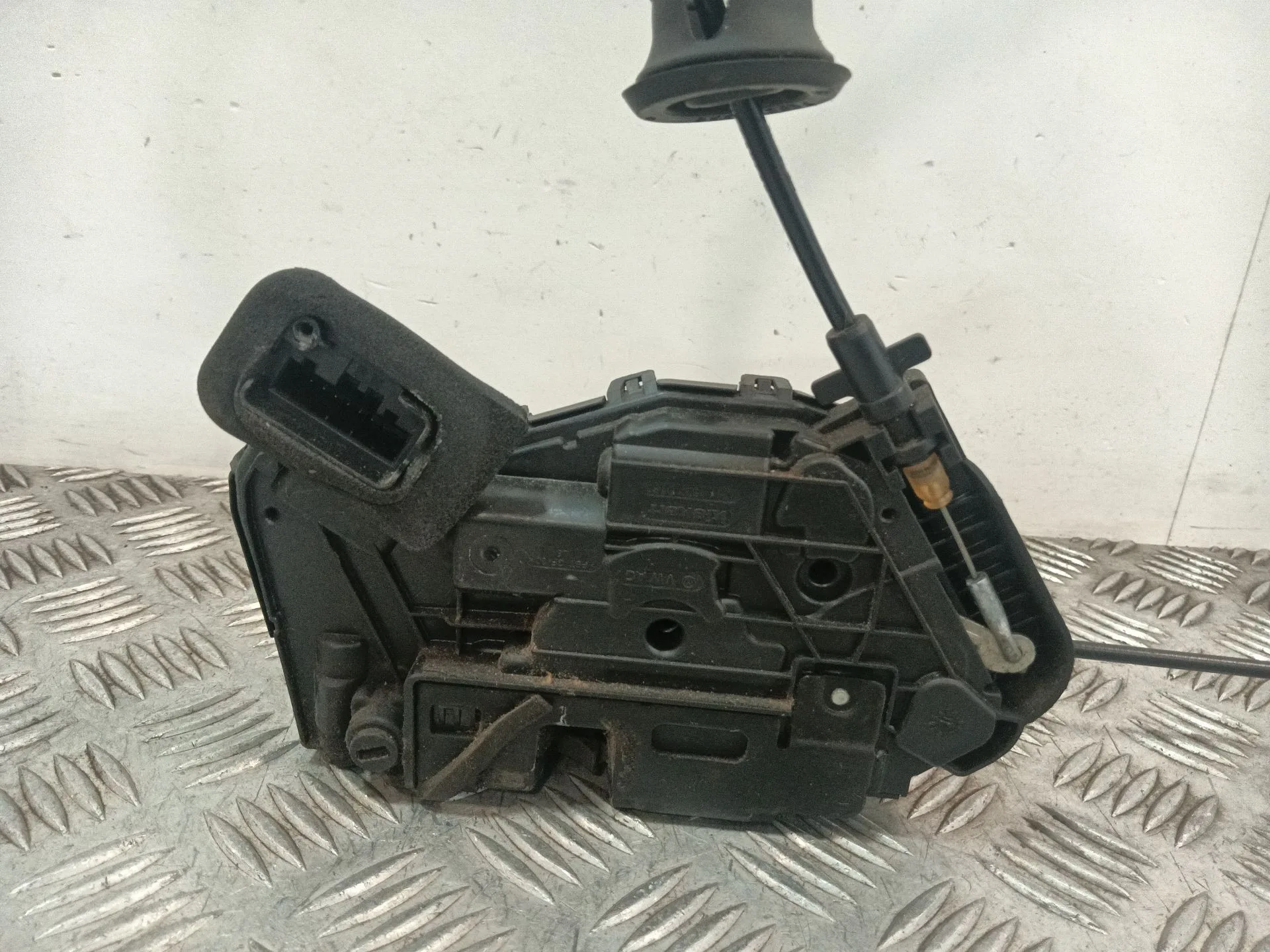 Cerradura Puerta Trasera Izquierda para Seat Ibiza (Kj1)