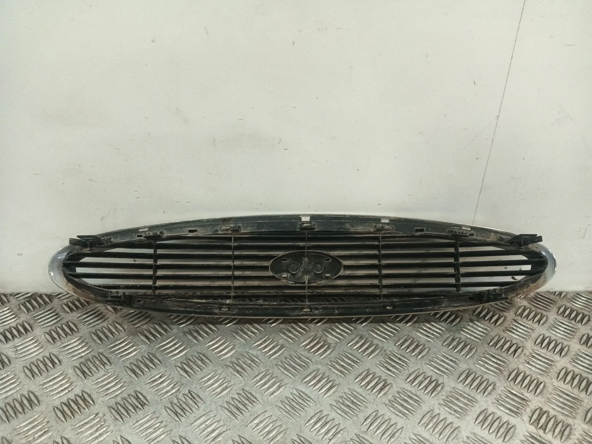 Rejilla Delantera para Ford Mondeo Ii (Bap)