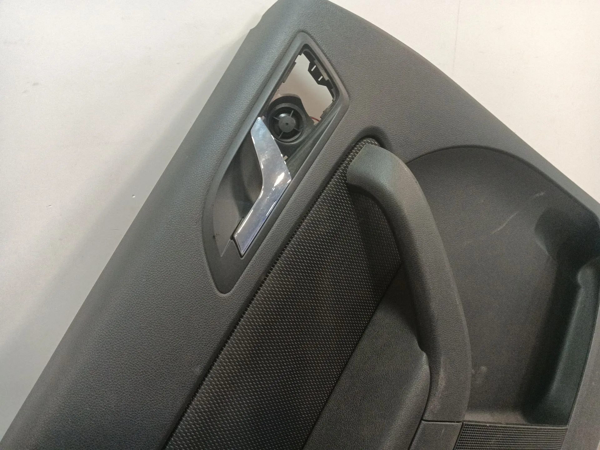 Guarnecido Puerta Trasera Izquierda para Skoda Yeti (5L)