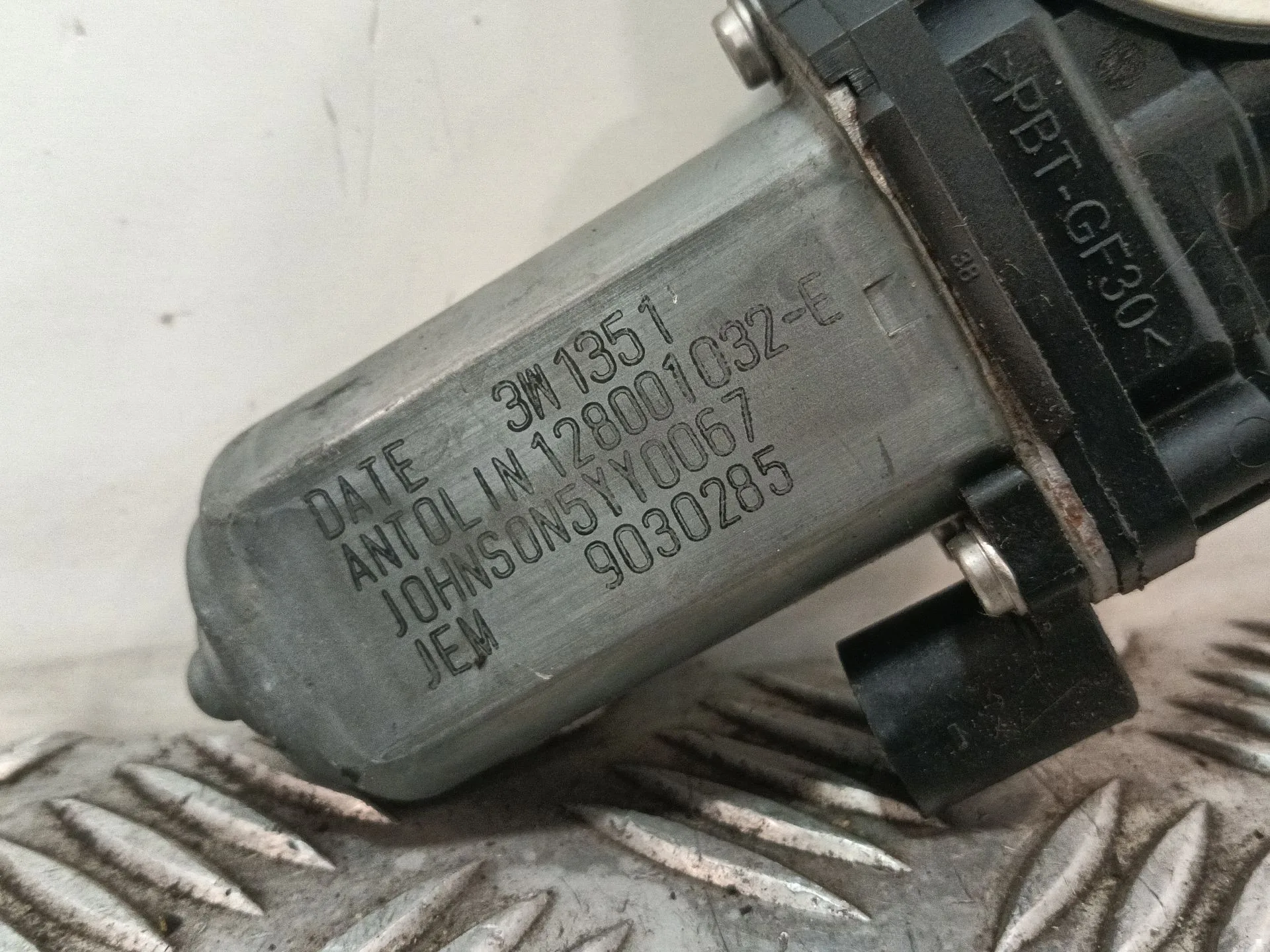 Motor Elevalunas Delantero Izquierdo para Renault Master Iii Furgoneta (Fv)
